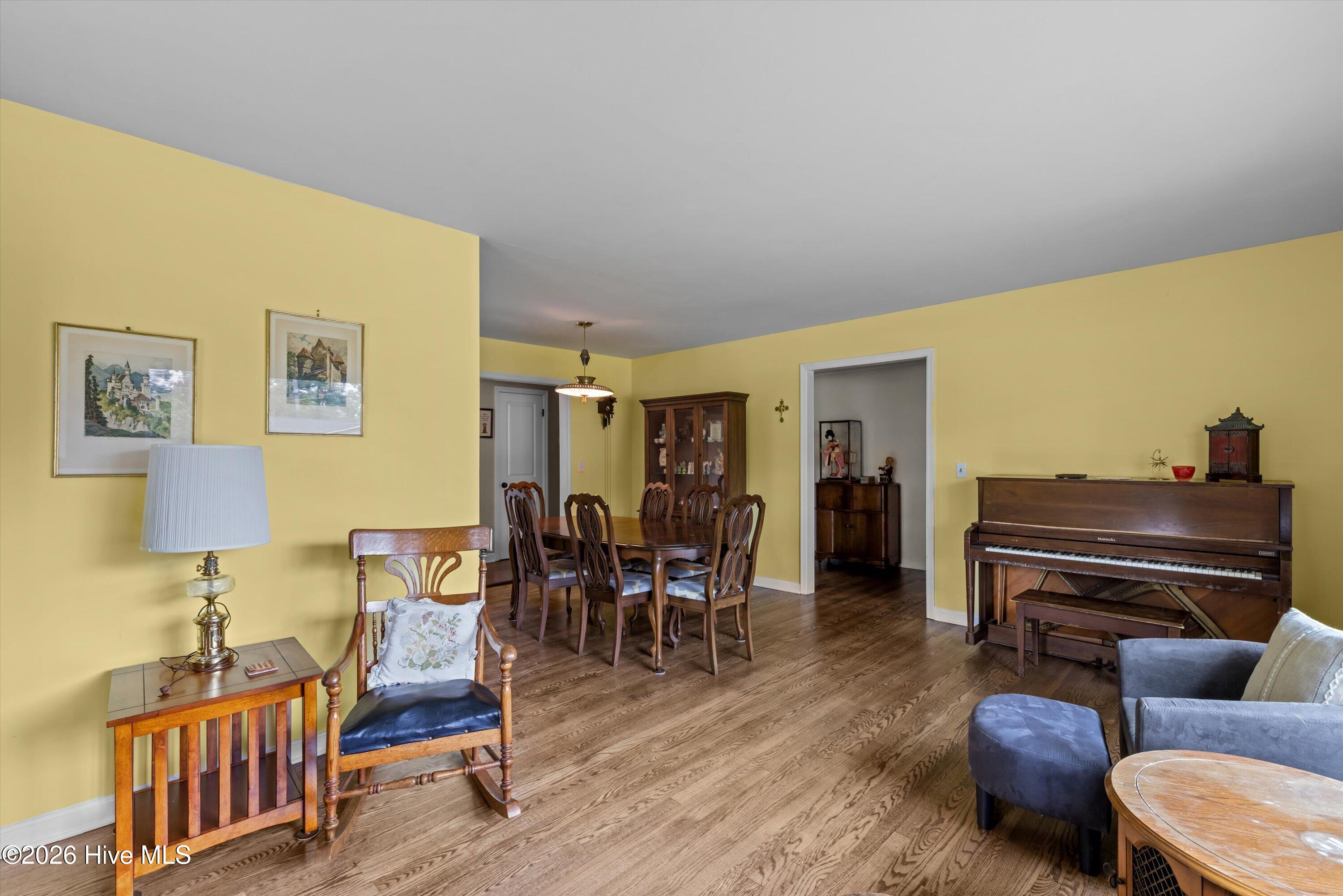 2922 Stratford Drive Property Photo 13