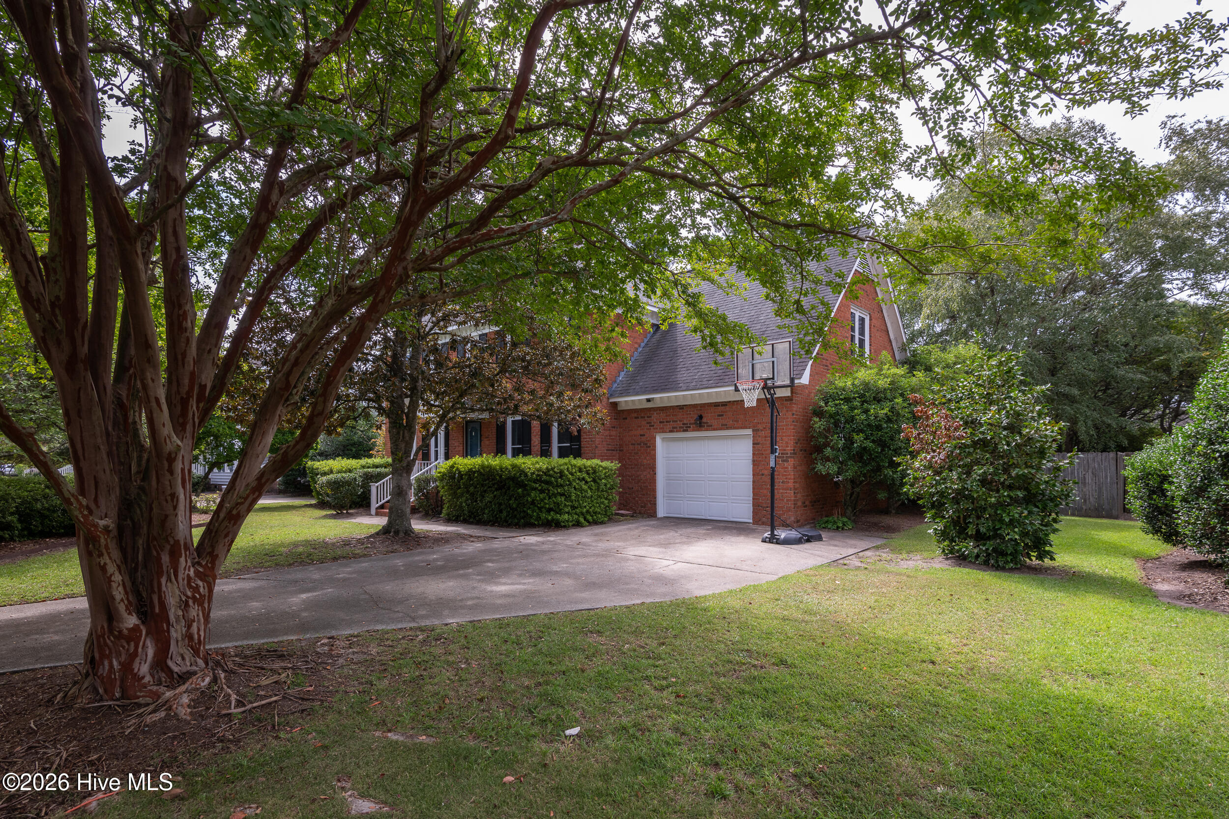 1602 Woodwind Drive Property Photo 2
