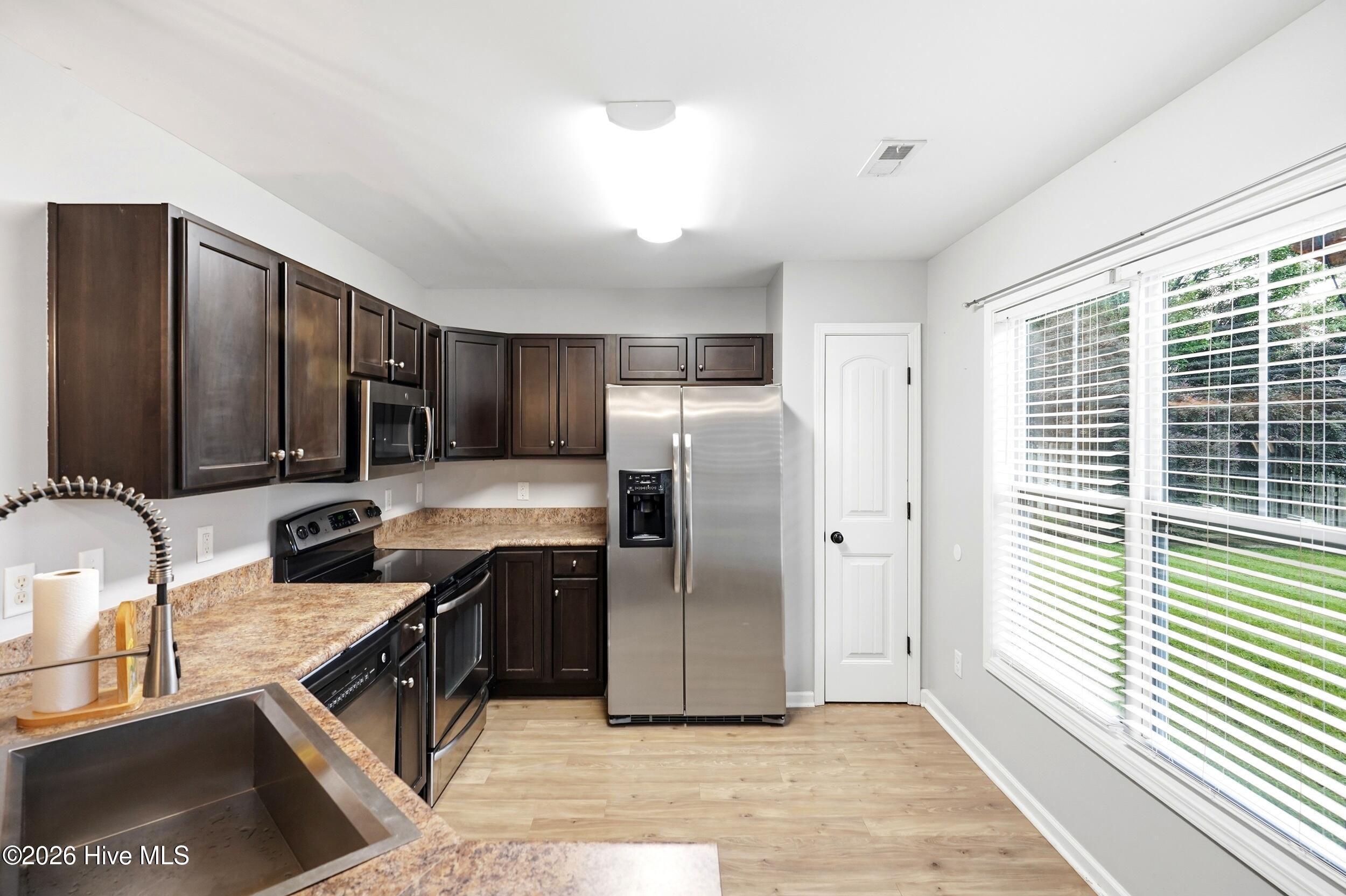 7287 Copperfield Court Property Photo 10
