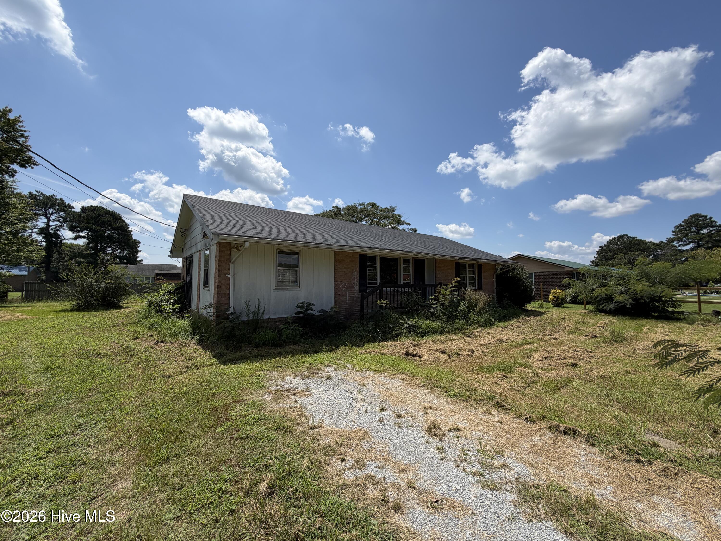 412 Drew Avenue Property Photo 2