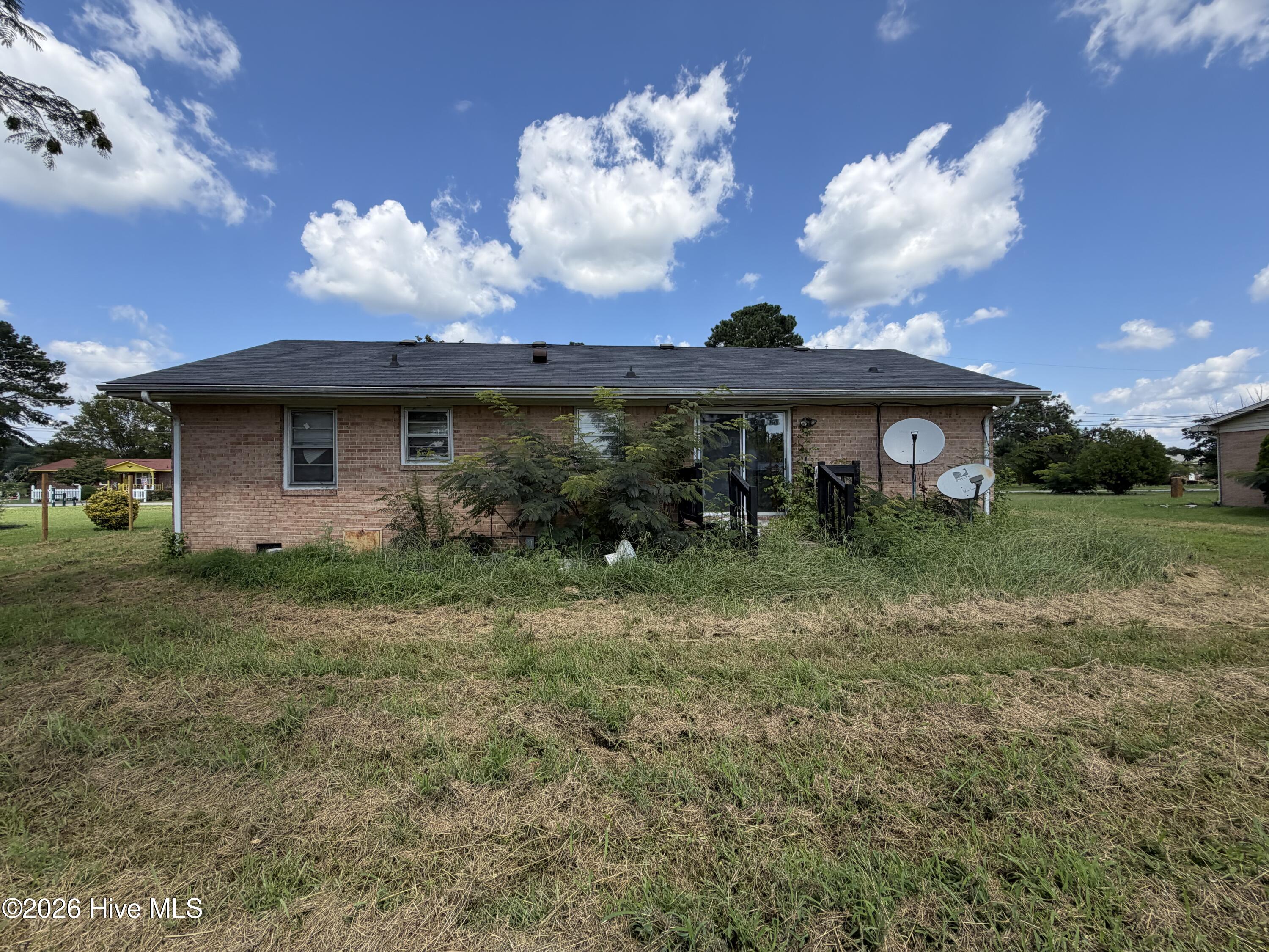 412 Drew Avenue Property Photo 3