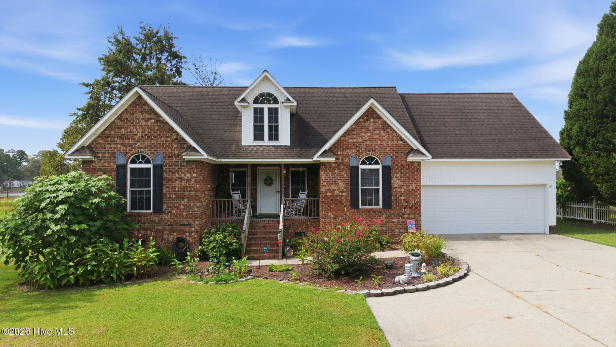 218 Heron Lane Property Photo 1