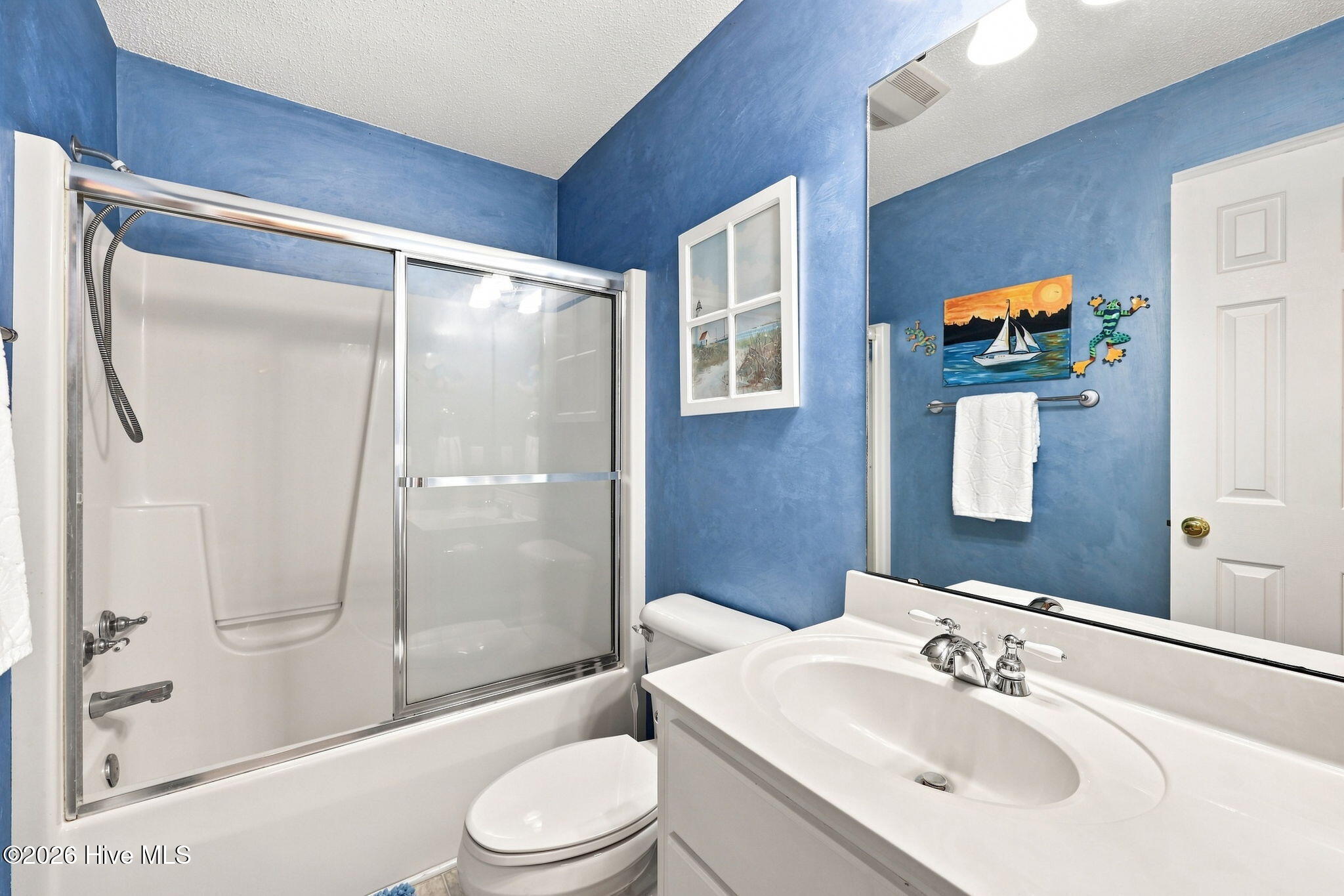 218 Heron Lane Property Photo 26
