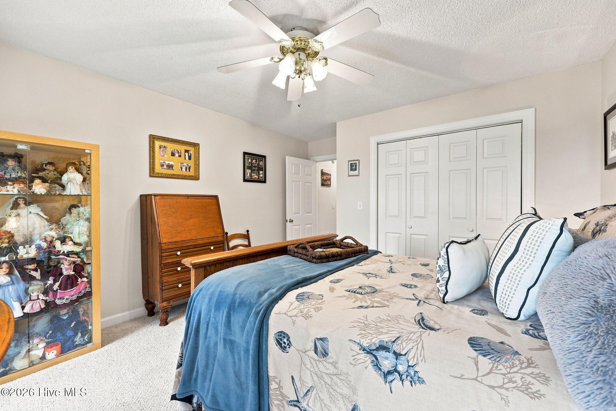 218 Heron Lane Property Photo 28