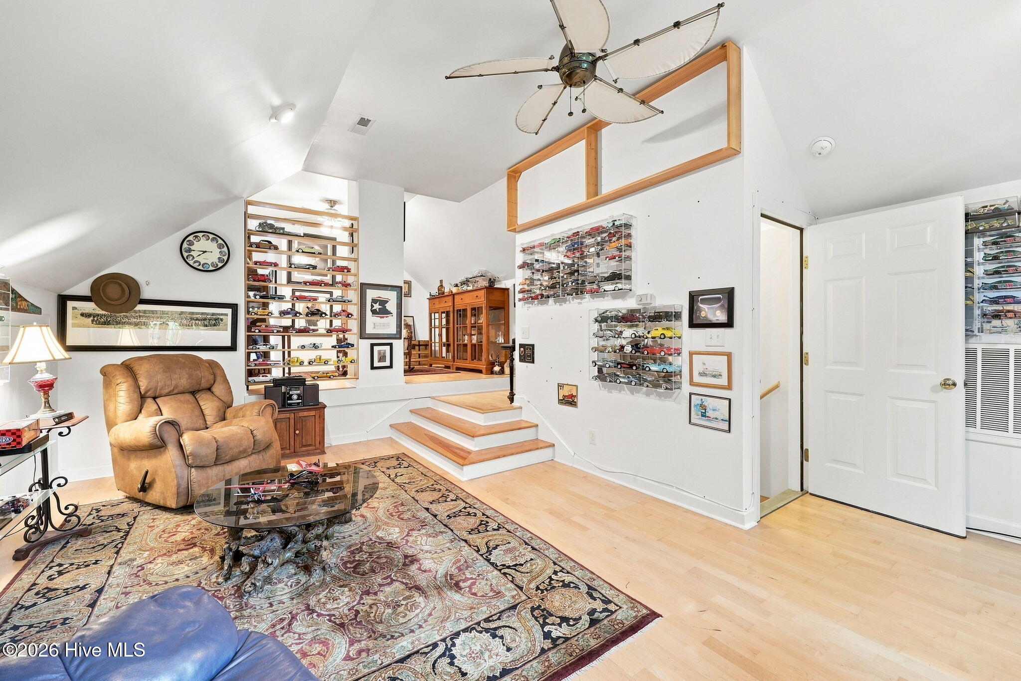 218 Heron Lane Property Photo 49