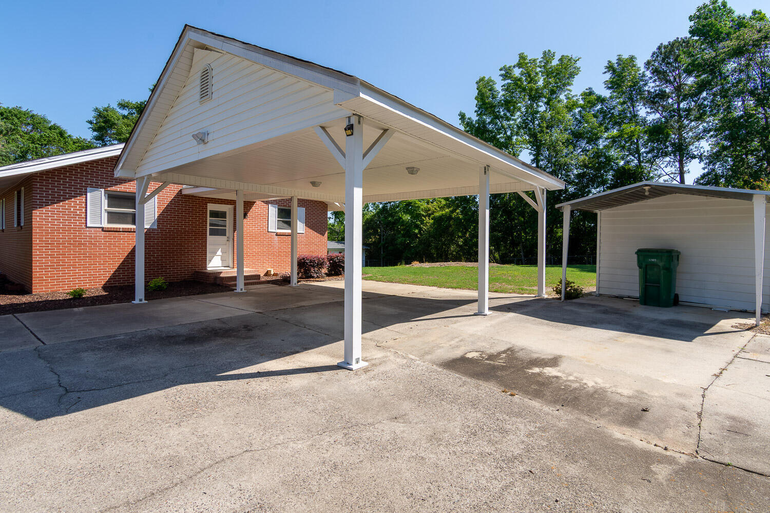 406 Williams Street Property Photo 2