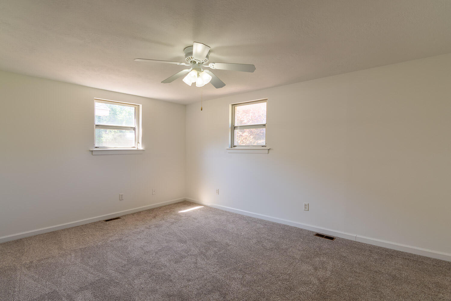 406 Williams Street Property Photo 12