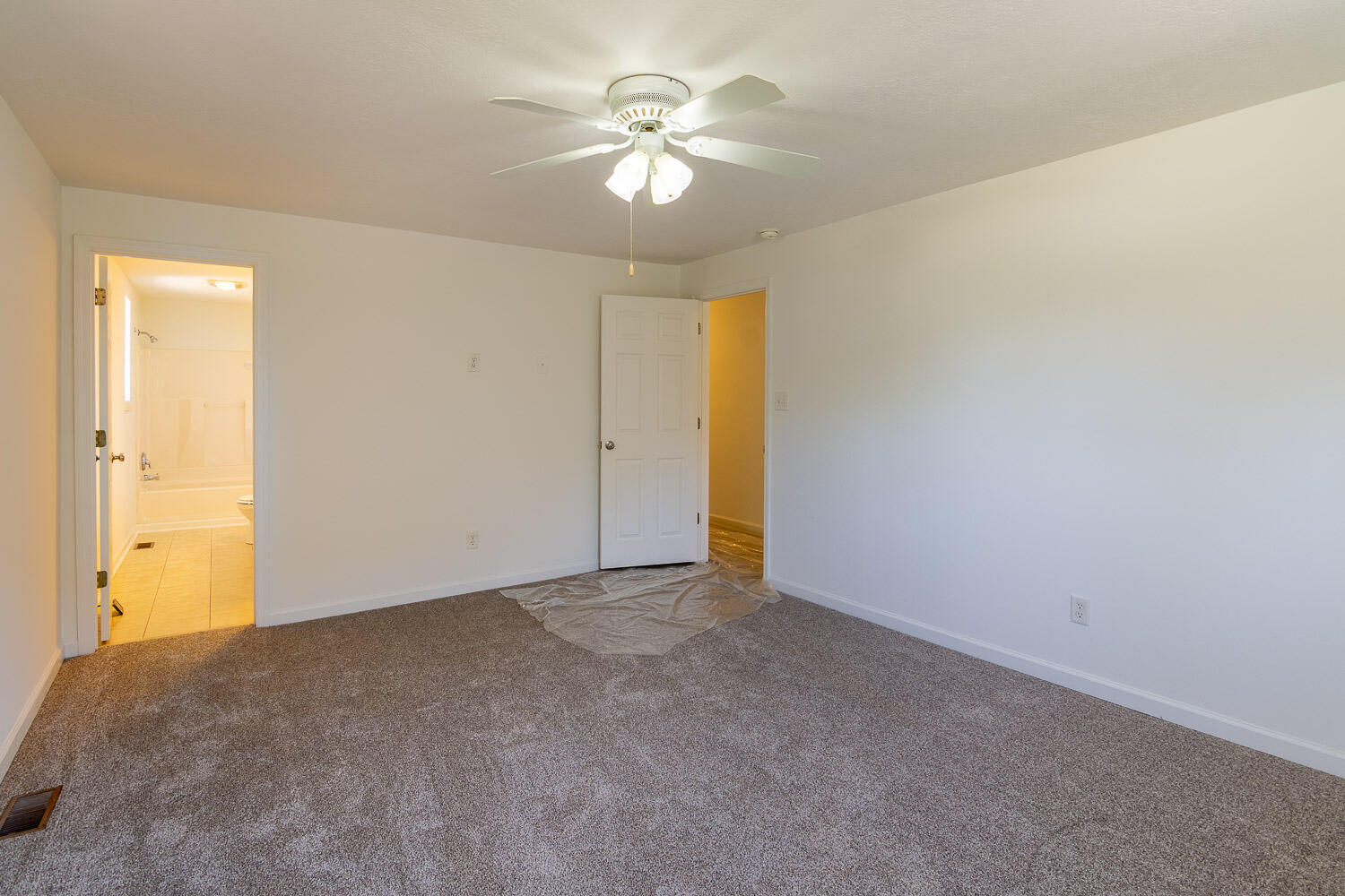 406 Williams Street Property Photo 13