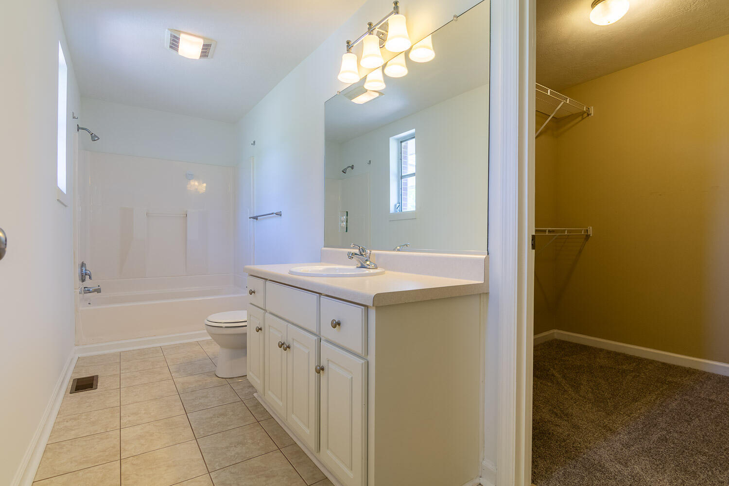 406 Williams Street Property Photo 14