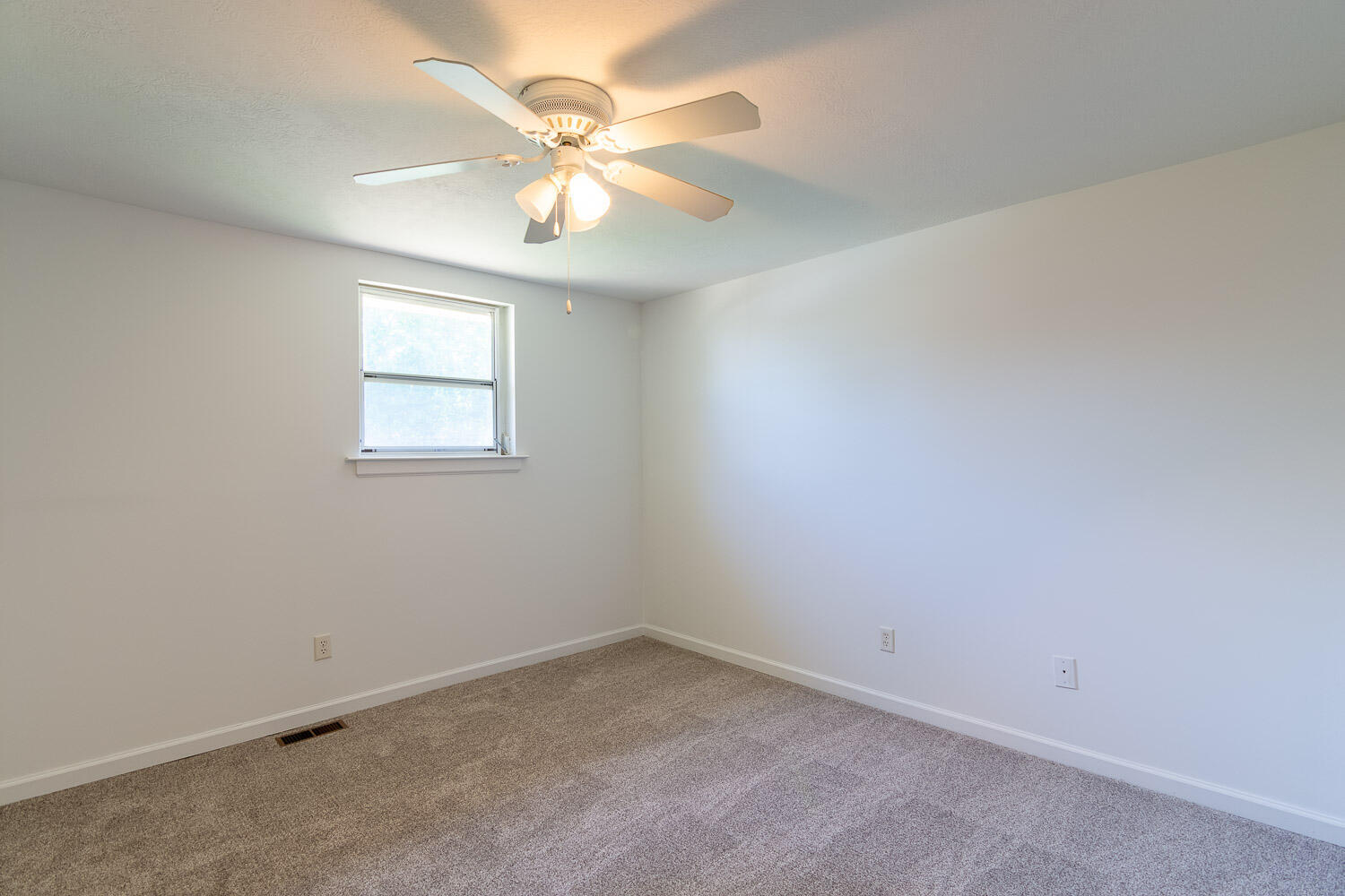 406 Williams Street Property Photo 18