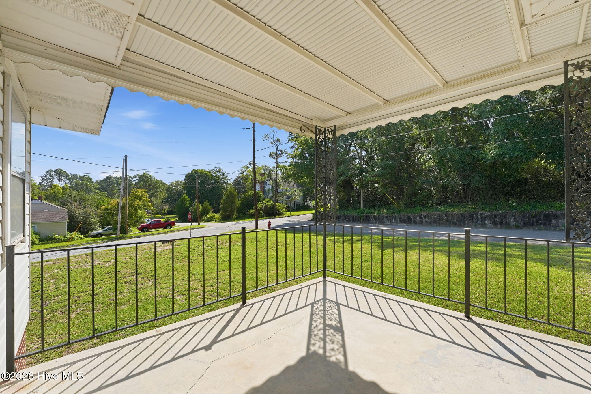 200 Madison Avenue Property Photo 2