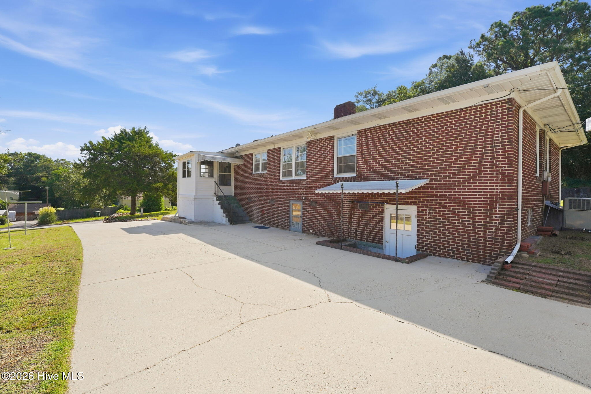 200 Madison Avenue Property Photo 3