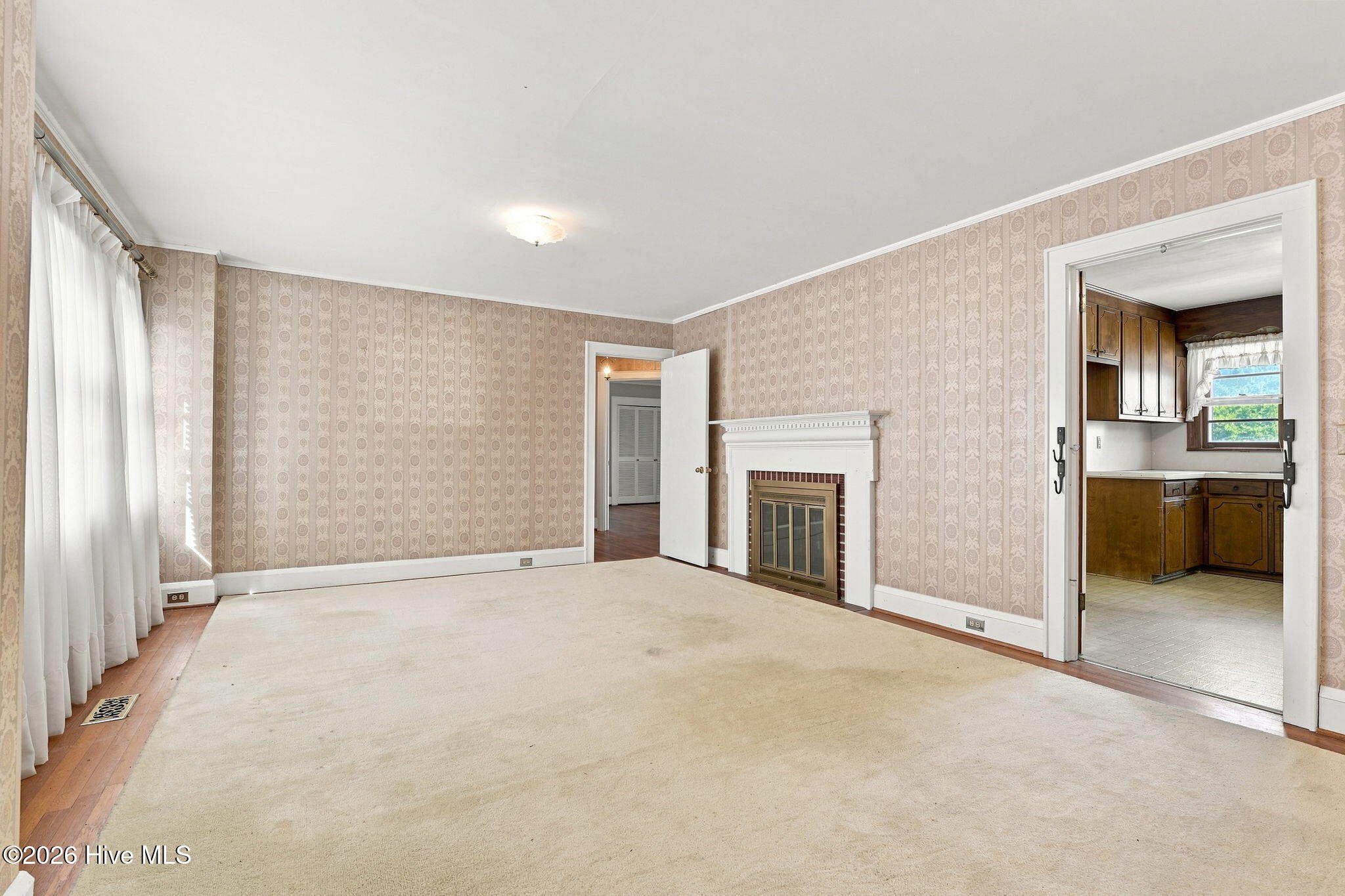 200 Madison Avenue Property Photo 7