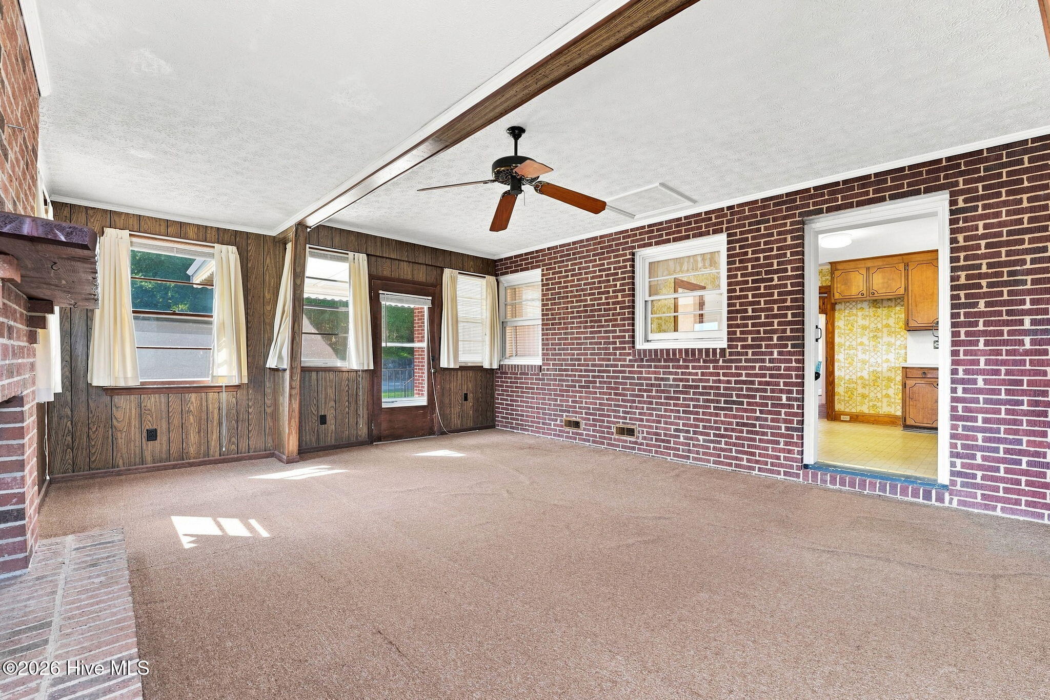 200 Madison Avenue Property Photo 15