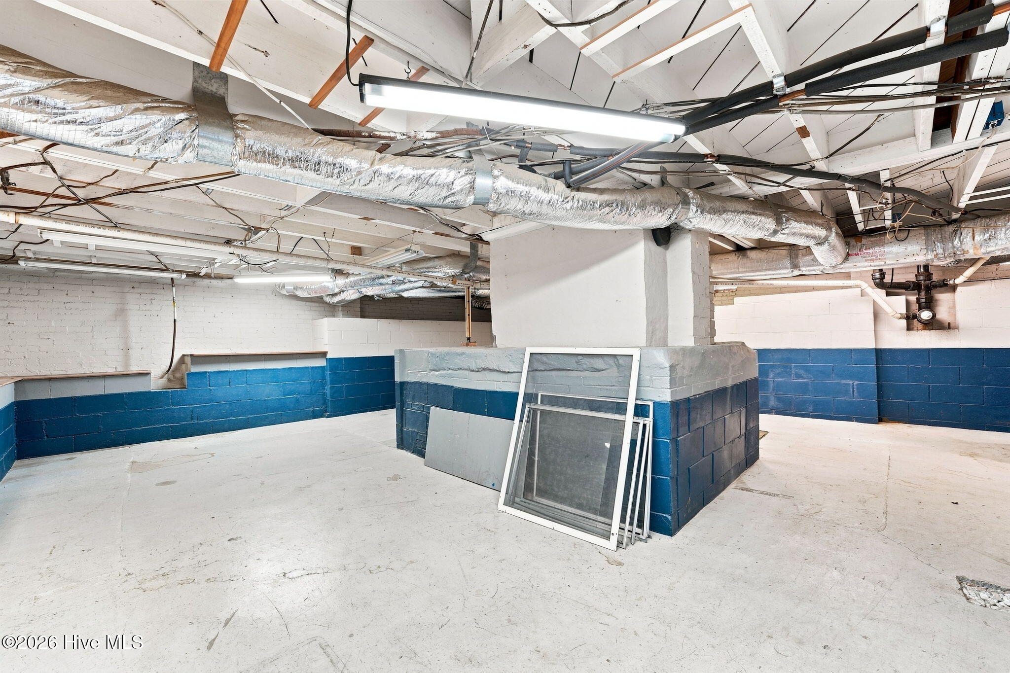 200 Madison Avenue Property Photo 28
