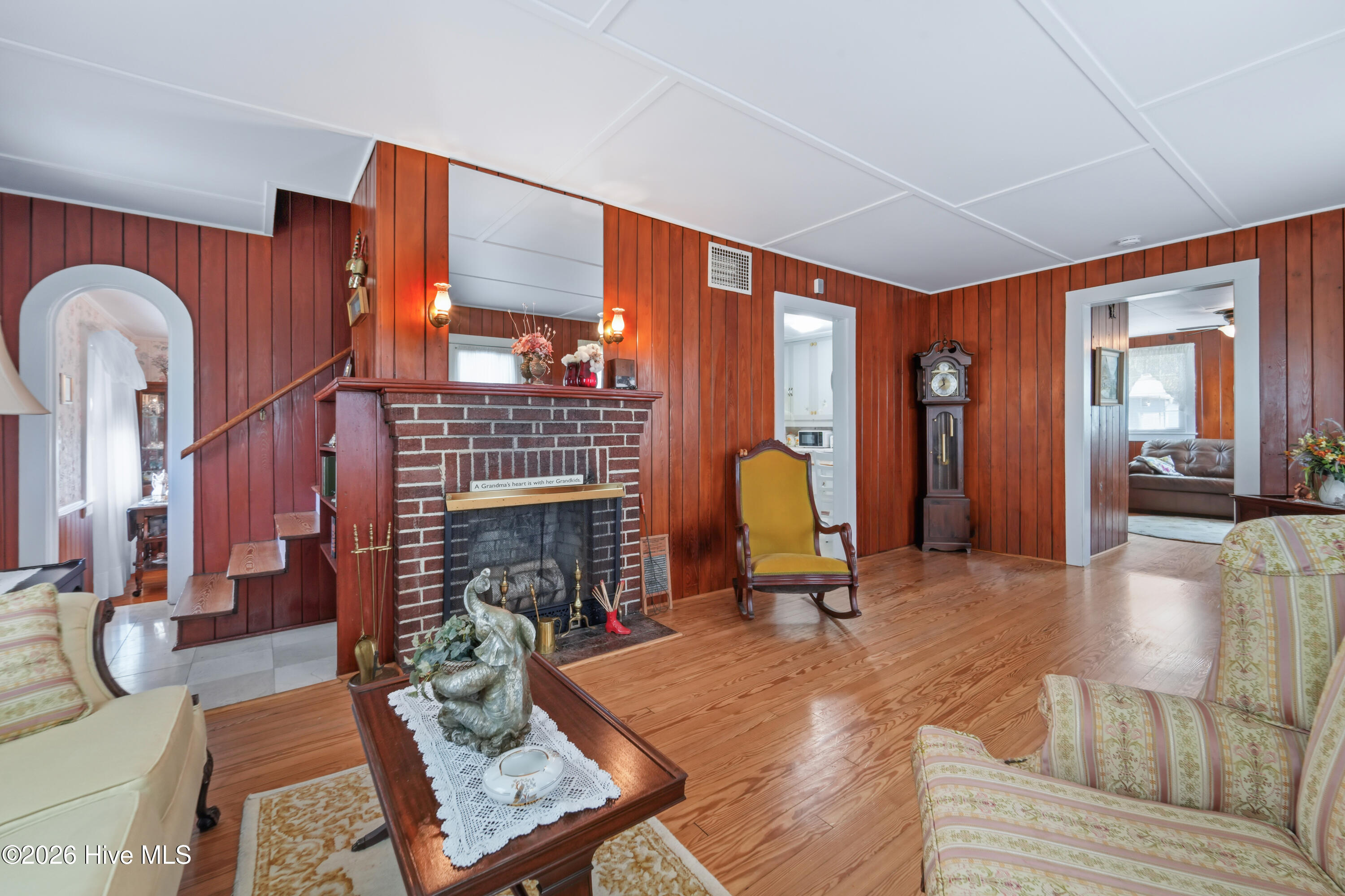 2029 Van Buren Street Property Photo 15
