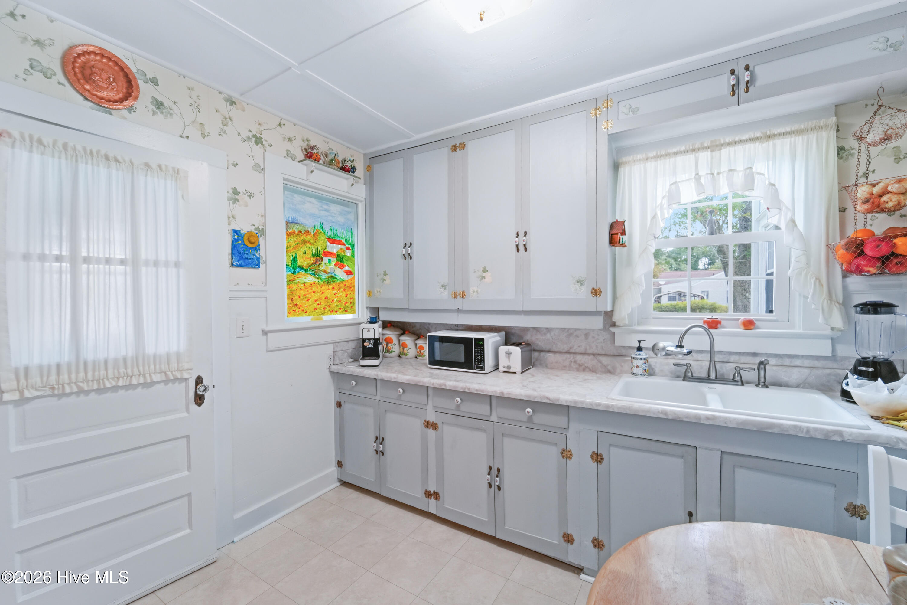 2029 Van Buren Street Property Photo 31