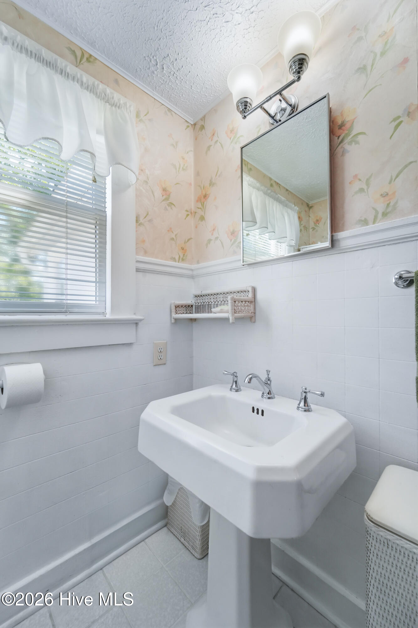 2029 Van Buren Street Property Photo 43