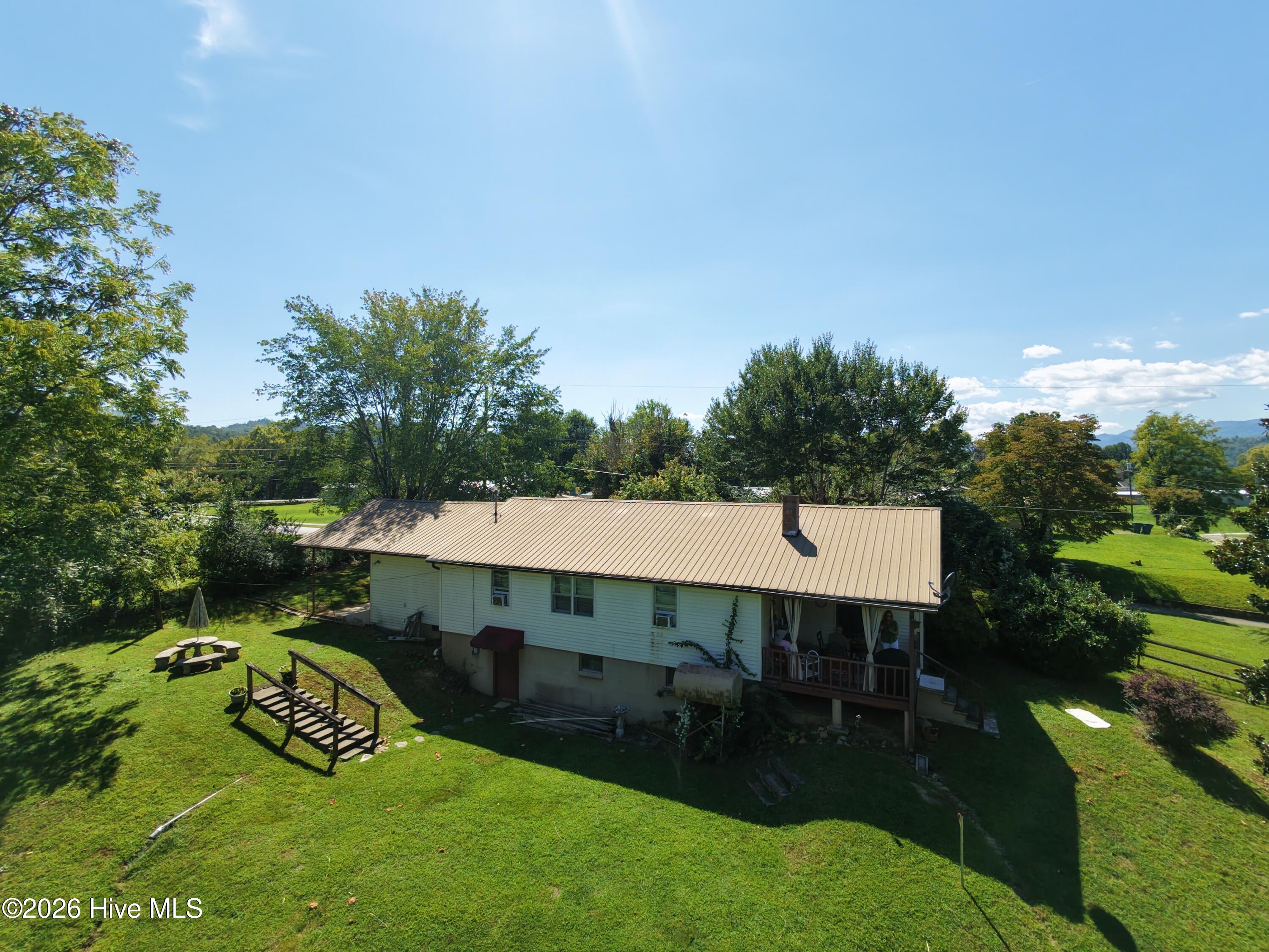 183 Colvard Avenue Property Photo 3