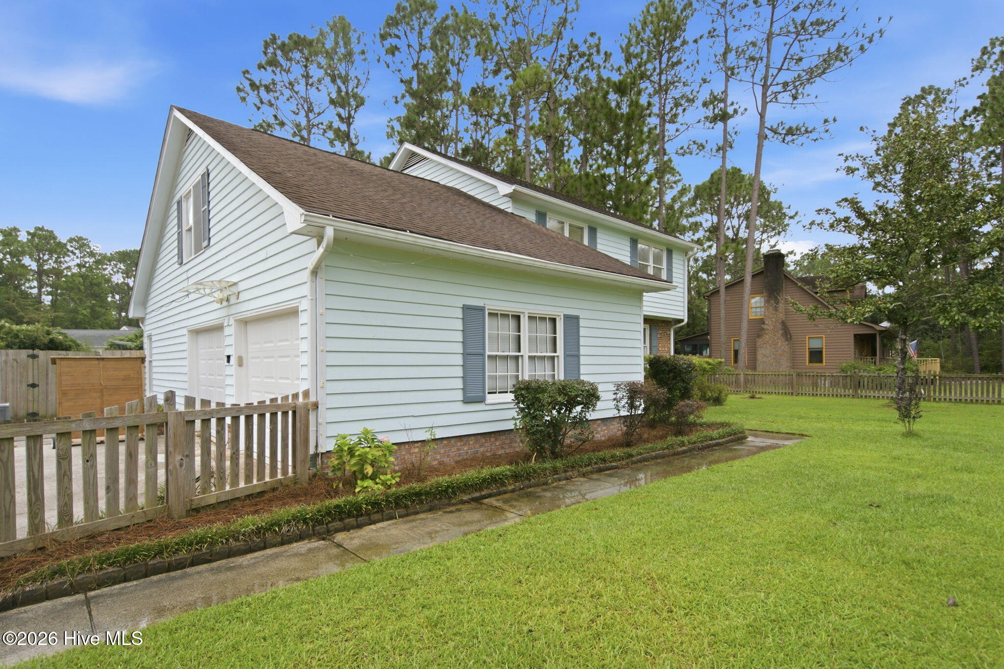 10017 N Olde Towne Wynd Se Property Photo 4