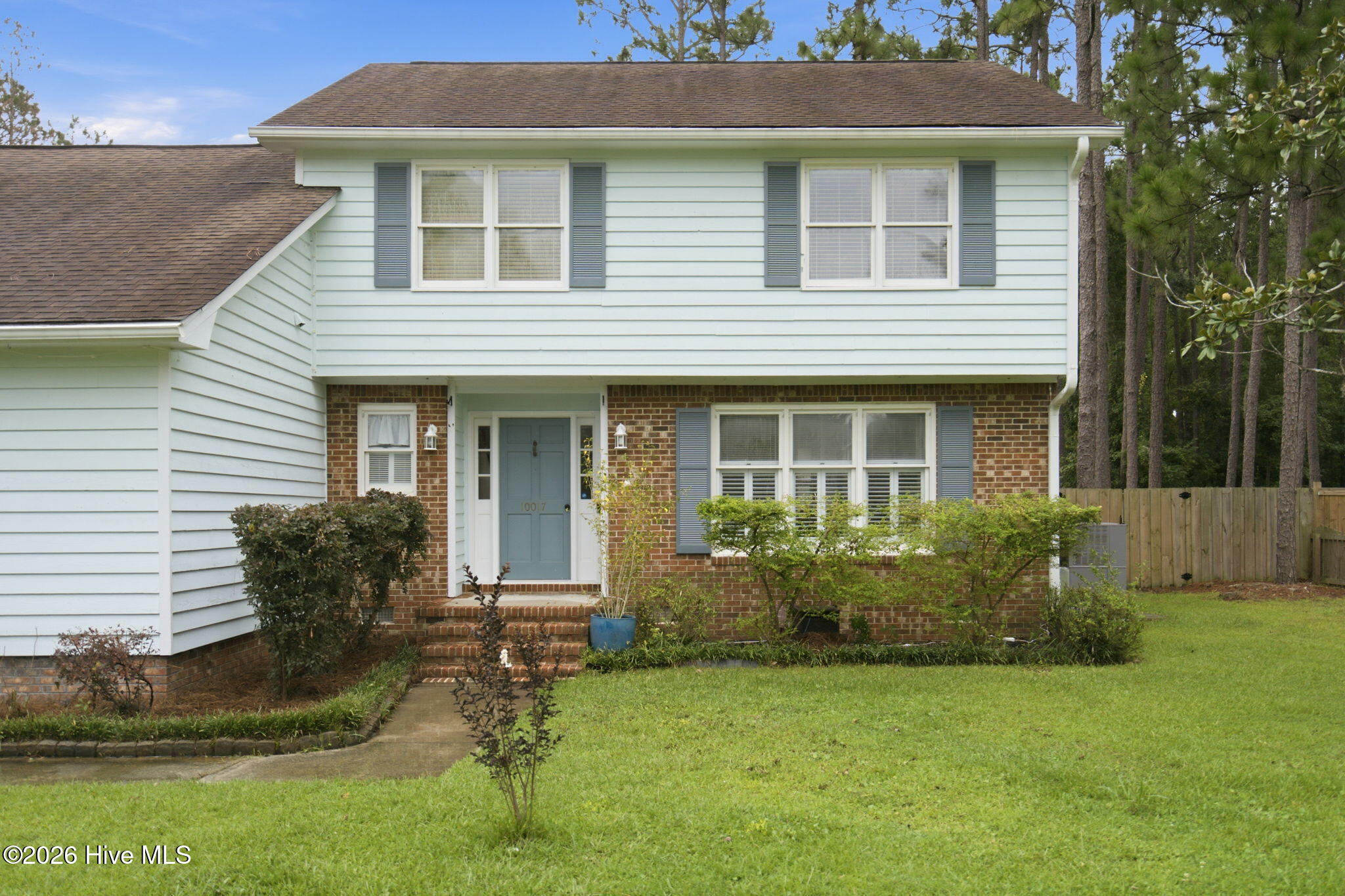 10017 N Olde Towne Wynd Se Property Photo 5