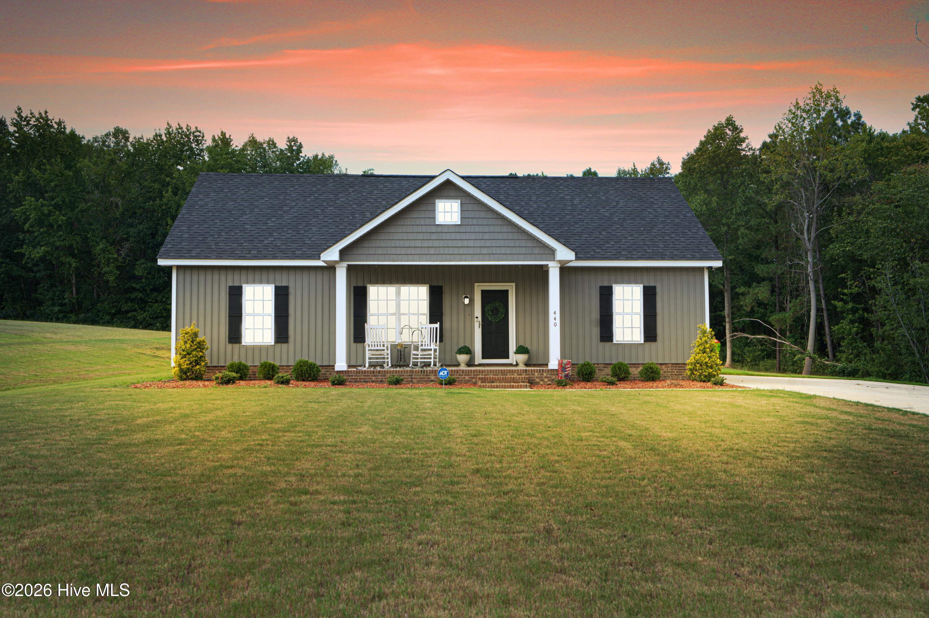 440 Johnny Johnson Road Property Photo 2