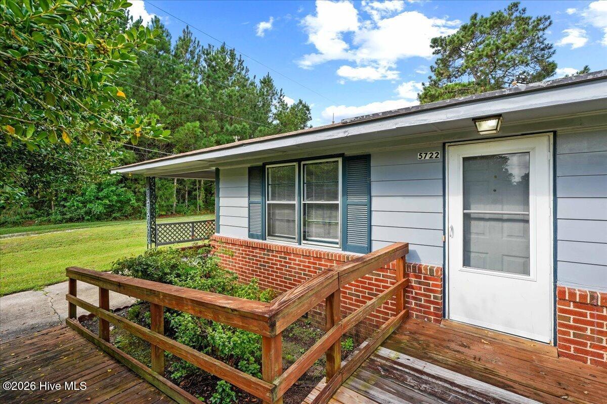 5722 Valley Dale Road Property Photo 2
