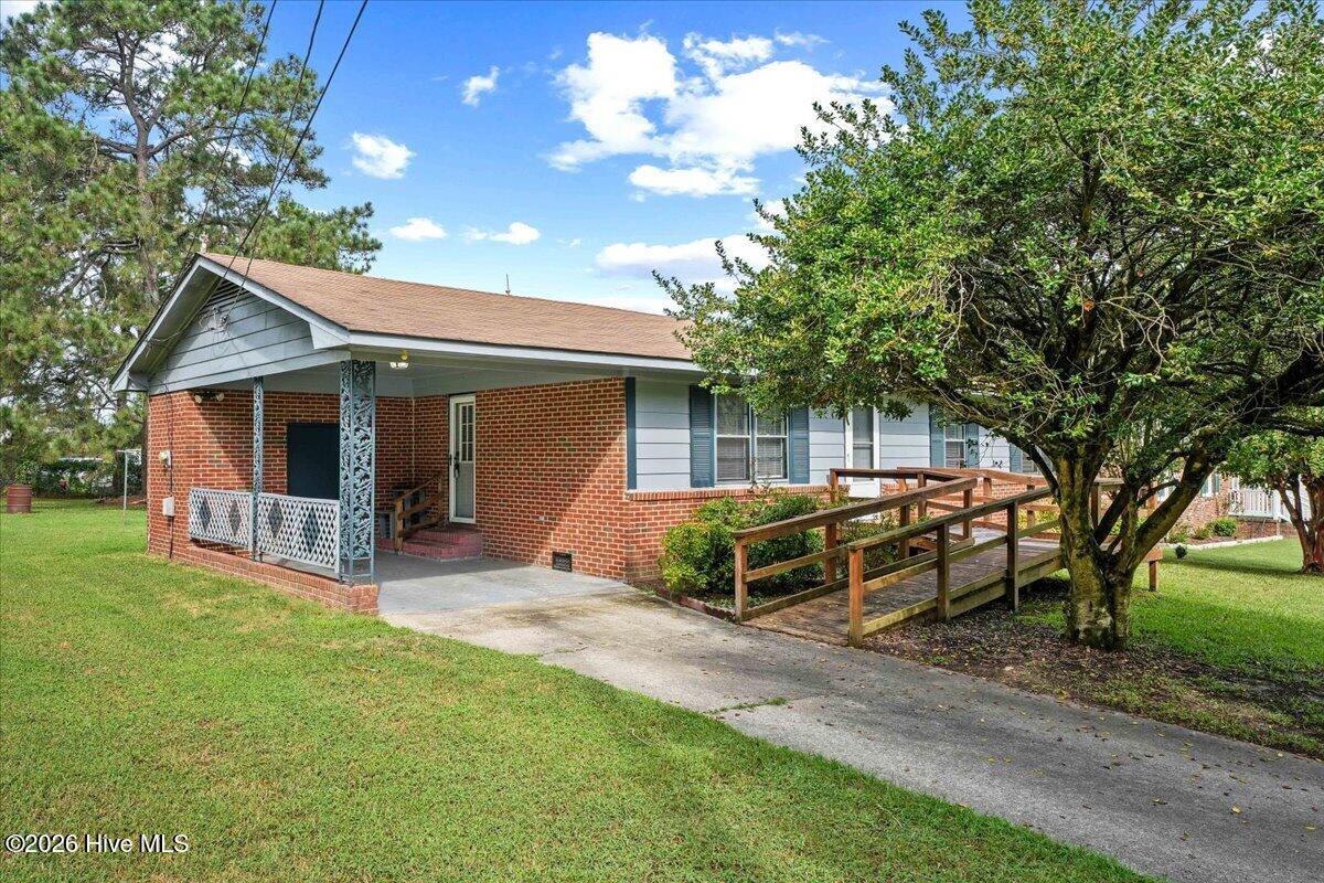 5722 Valley Dale Road Property Photo 3