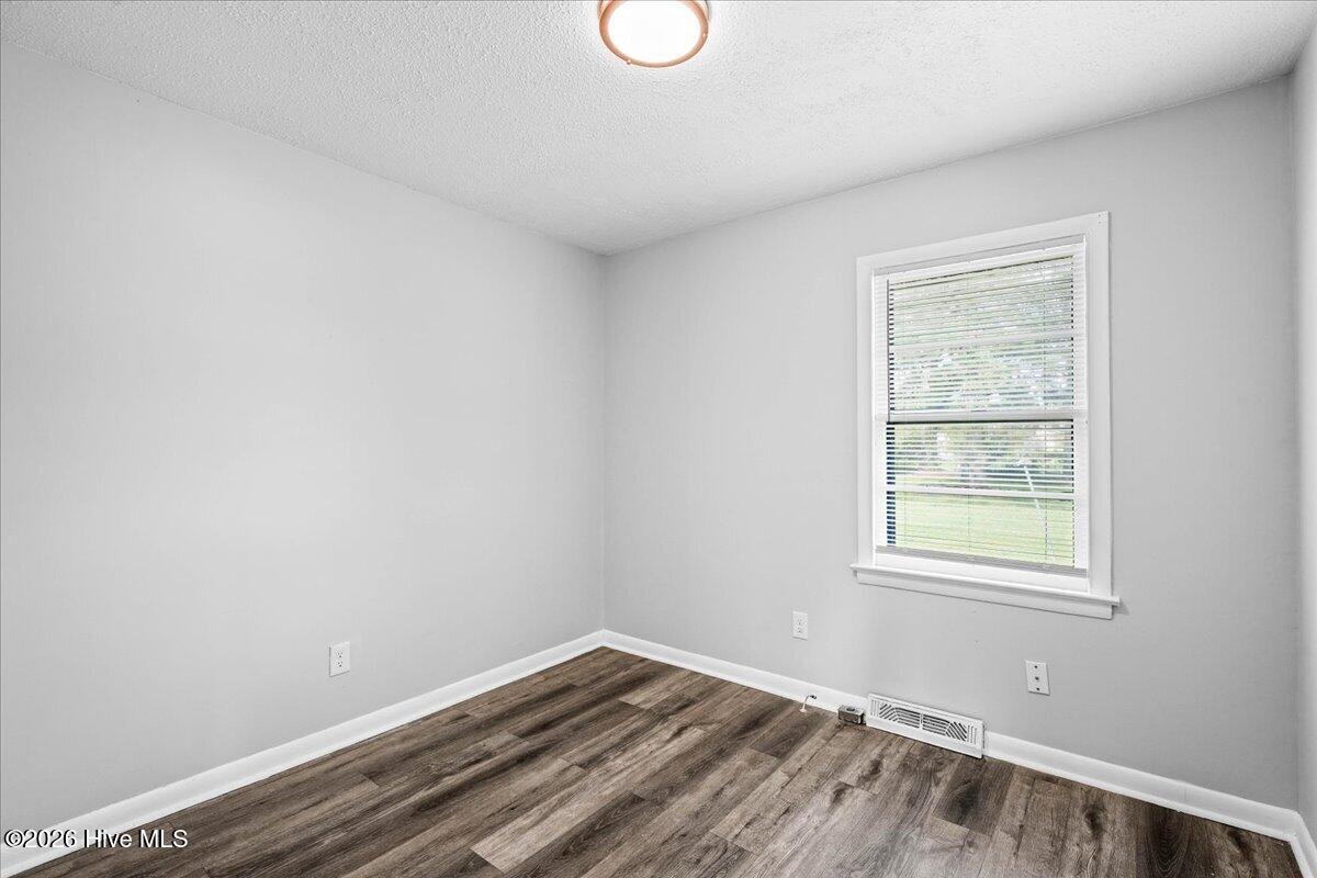 5722 Valley Dale Road Property Photo 20
