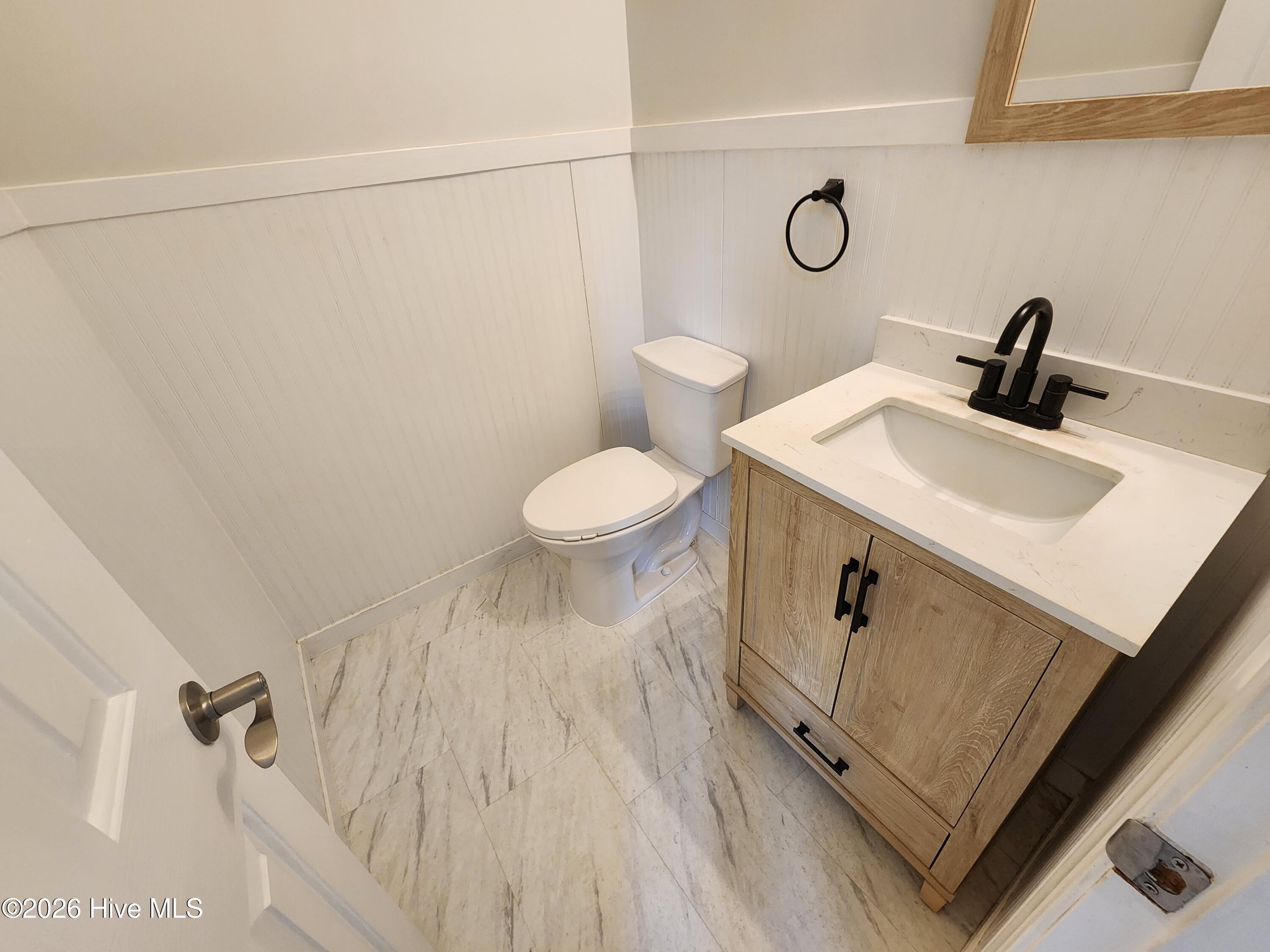 511 Sunset Strip Property Photo 6