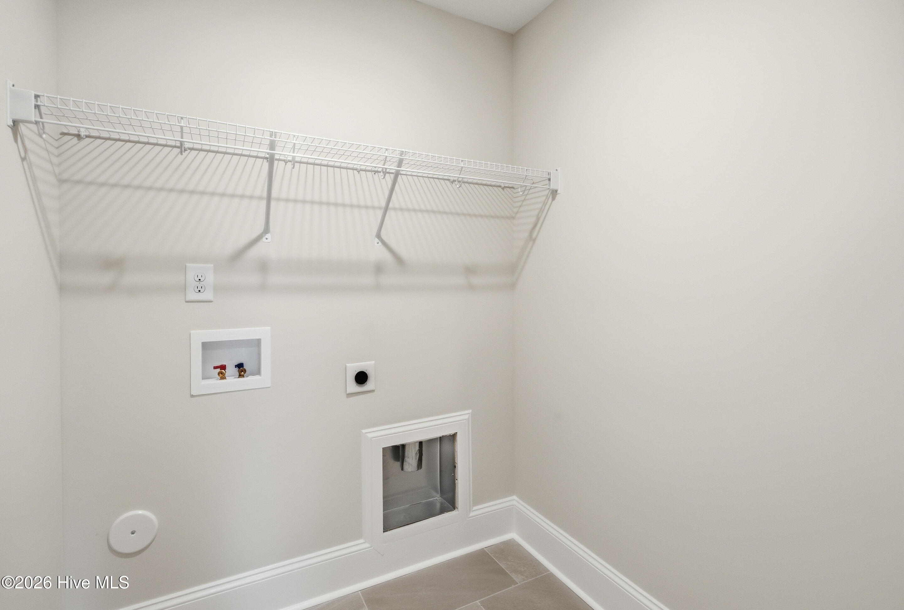 1216 Juno Drive Property Photo 5