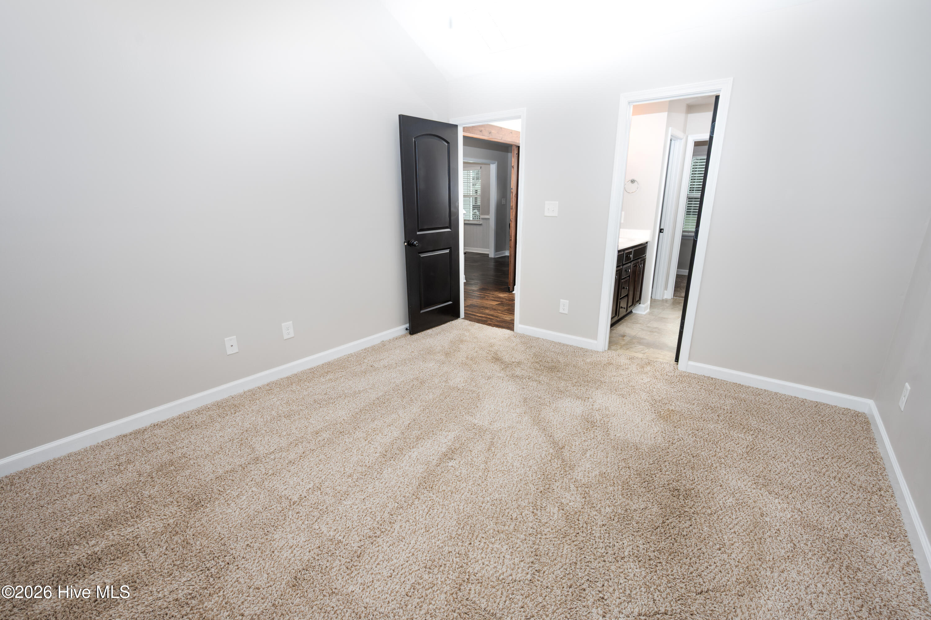 204 Gillcrest Court Property Photo 19