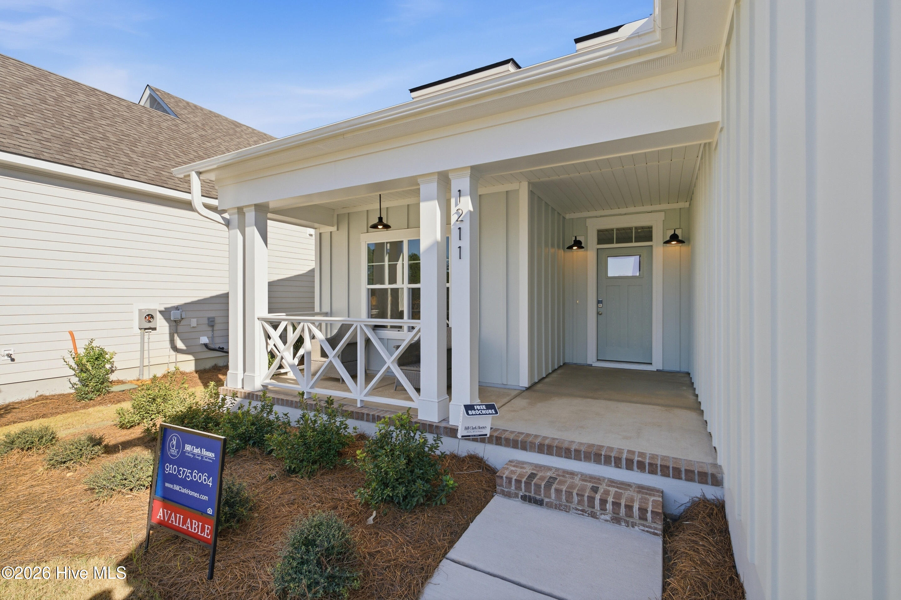 1211 Juno Drive Property Photo 4