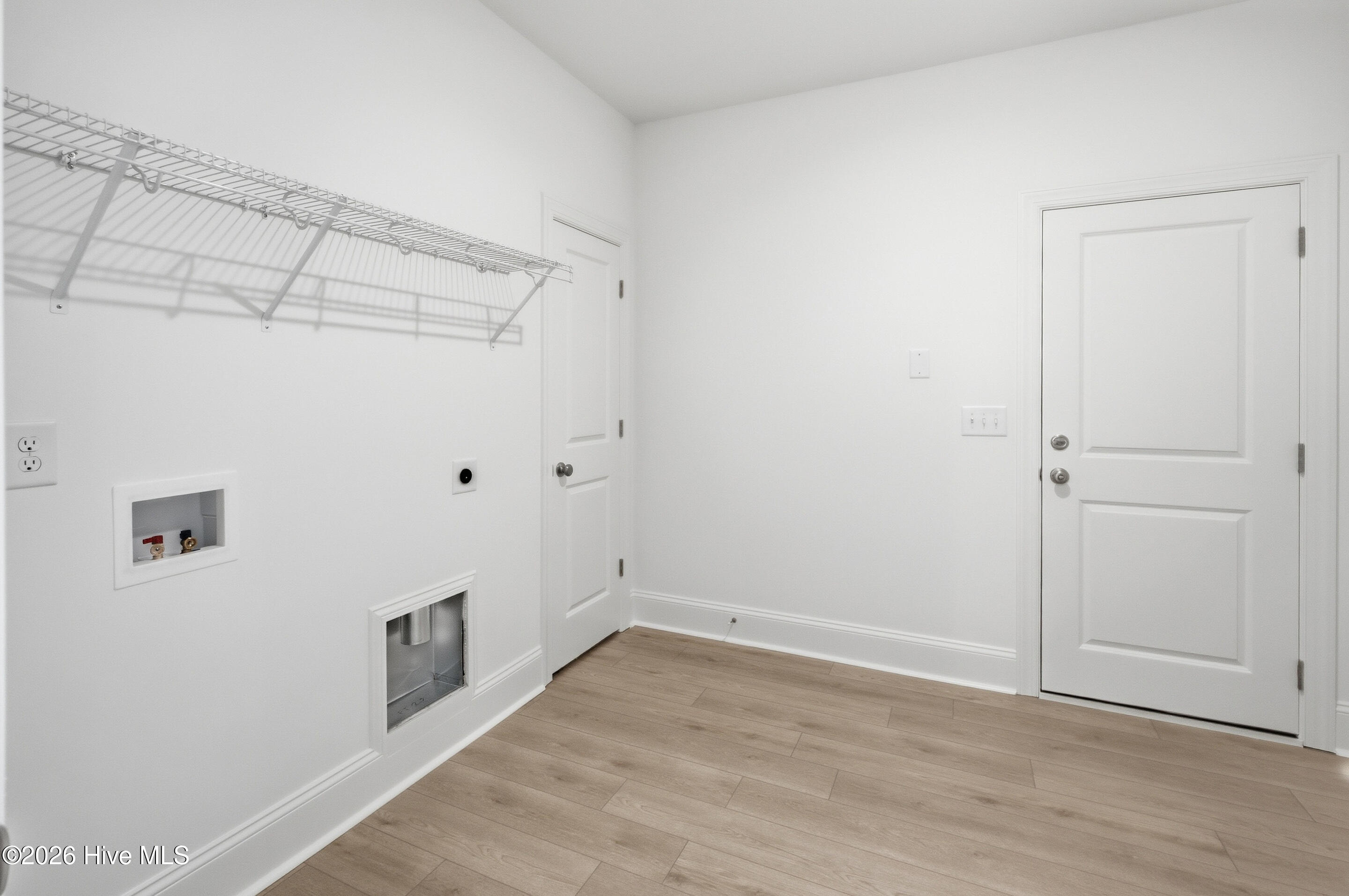 1211 Juno Drive Property Photo 17