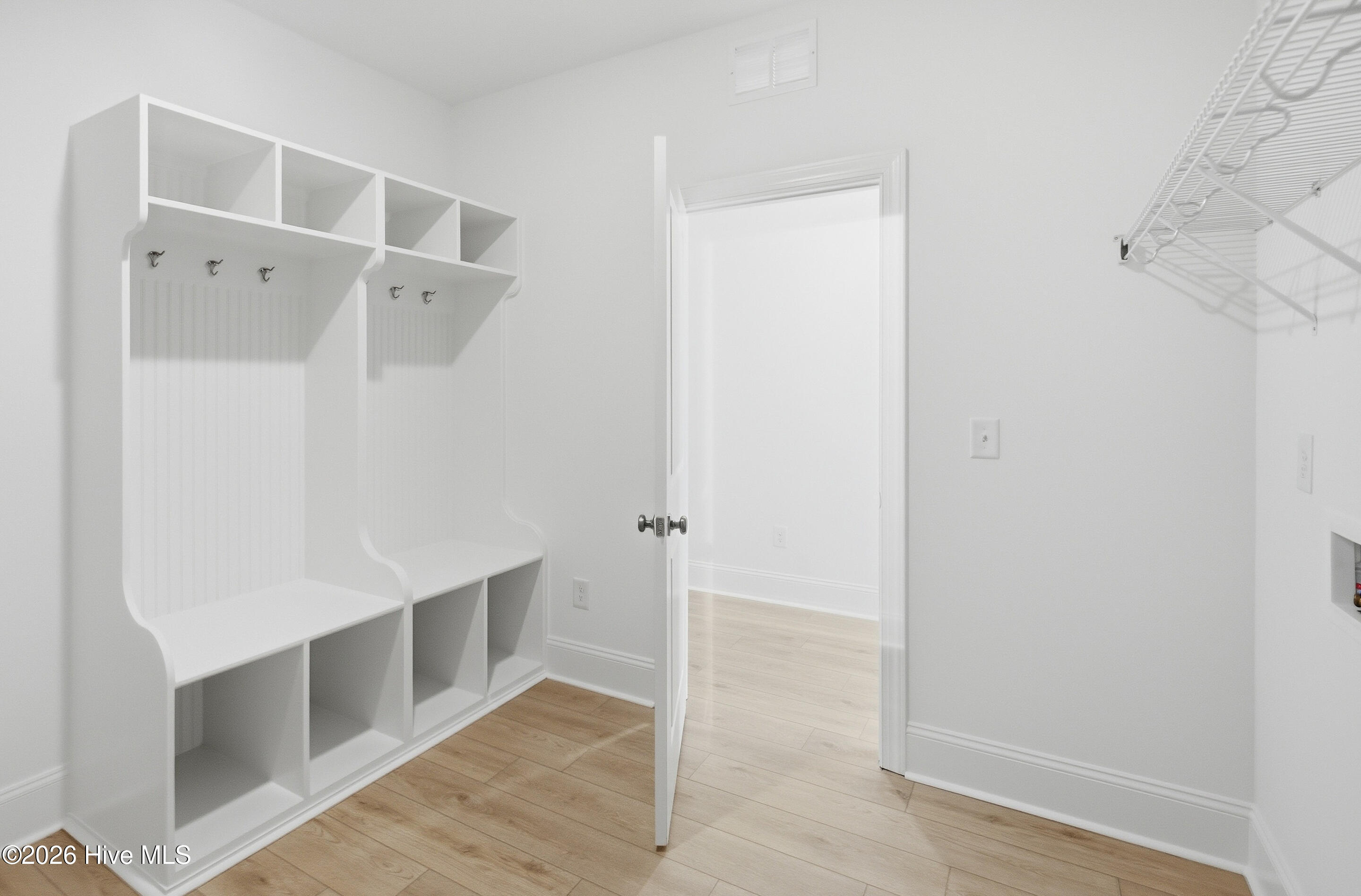 1211 Juno Drive Property Photo 18