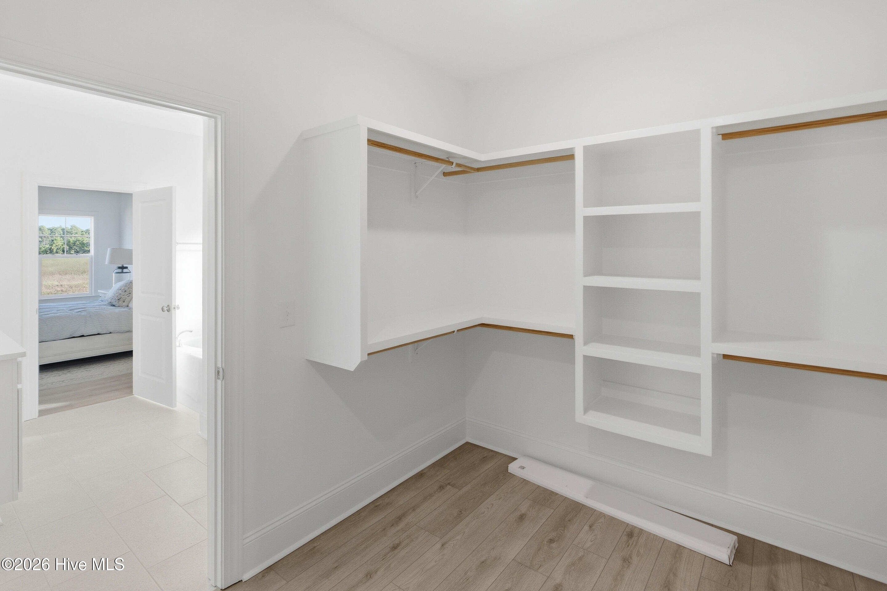 1211 Juno Drive Property Photo 21