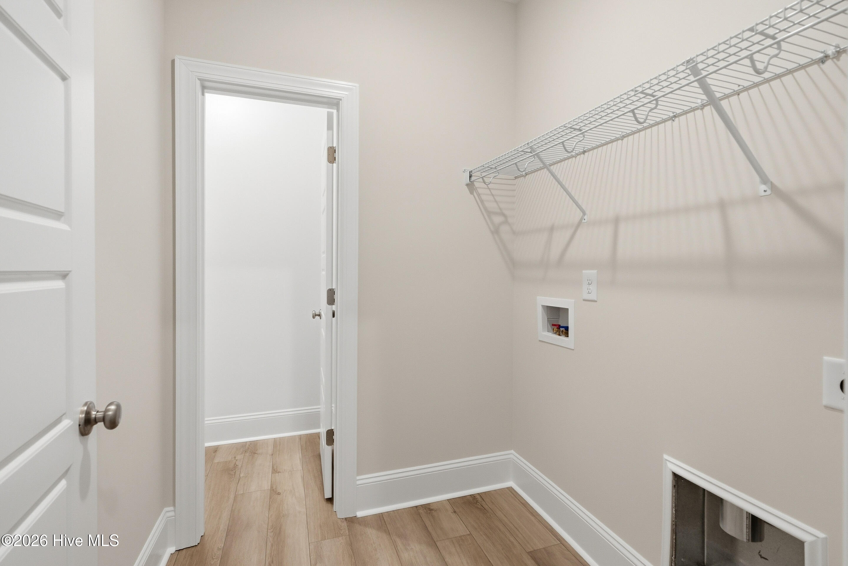 1215 Juno Drive Property Photo 13