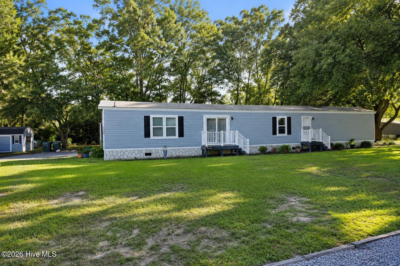 208 Branson Way Property Photo 1