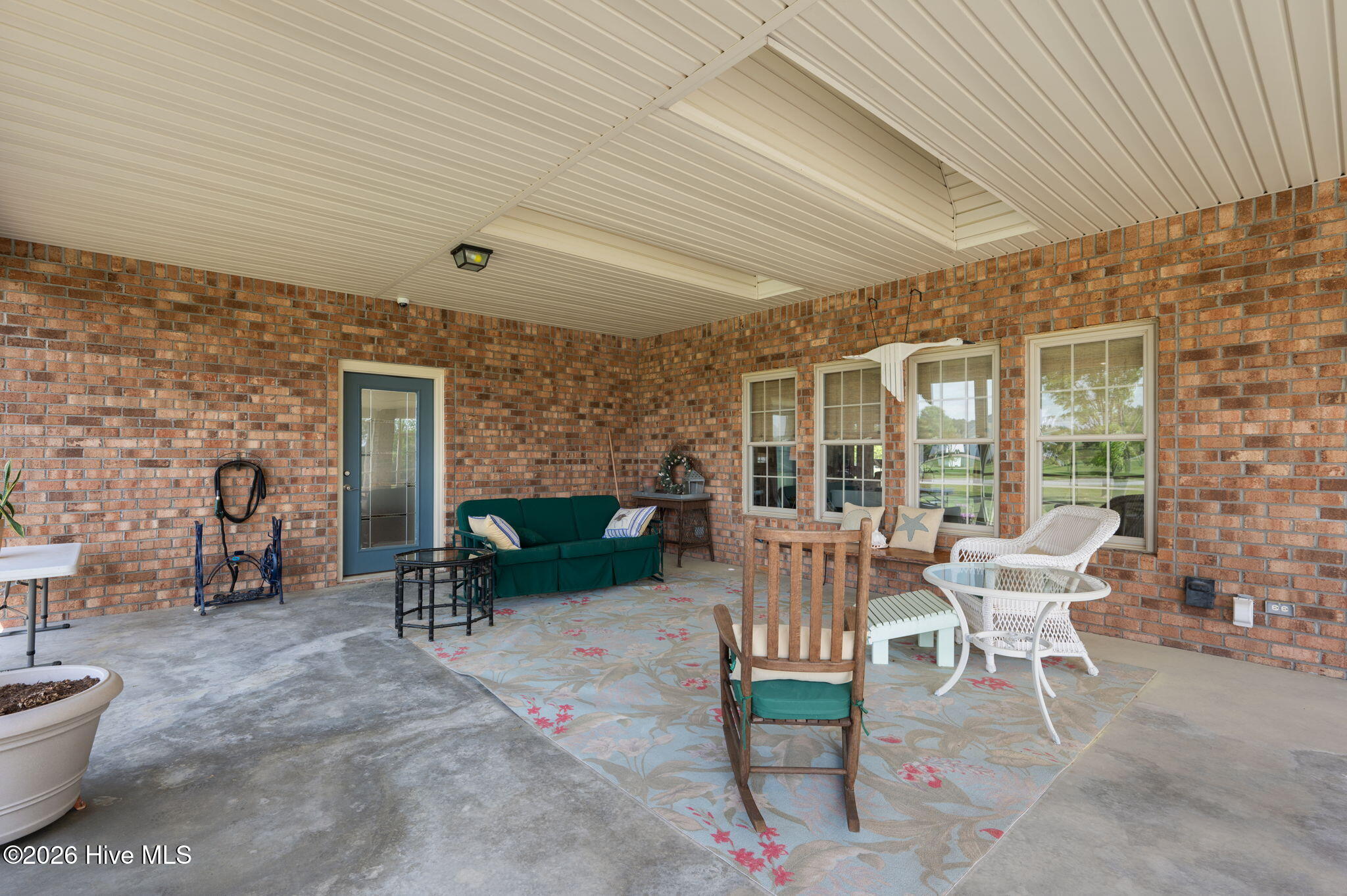 106 Phyllis Court Property Photo 47