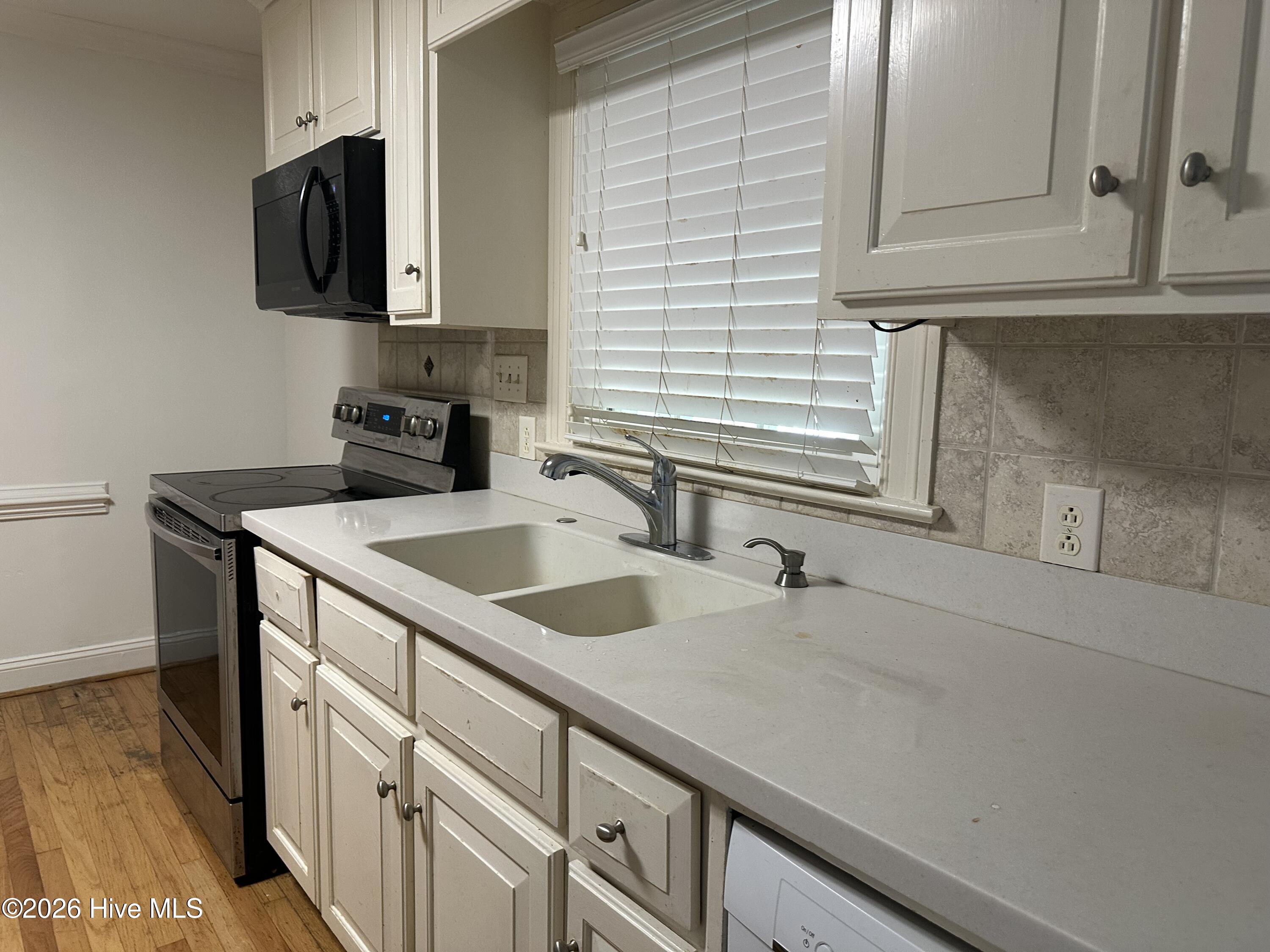 1011 Parkside Drive Nw Property Photo 10