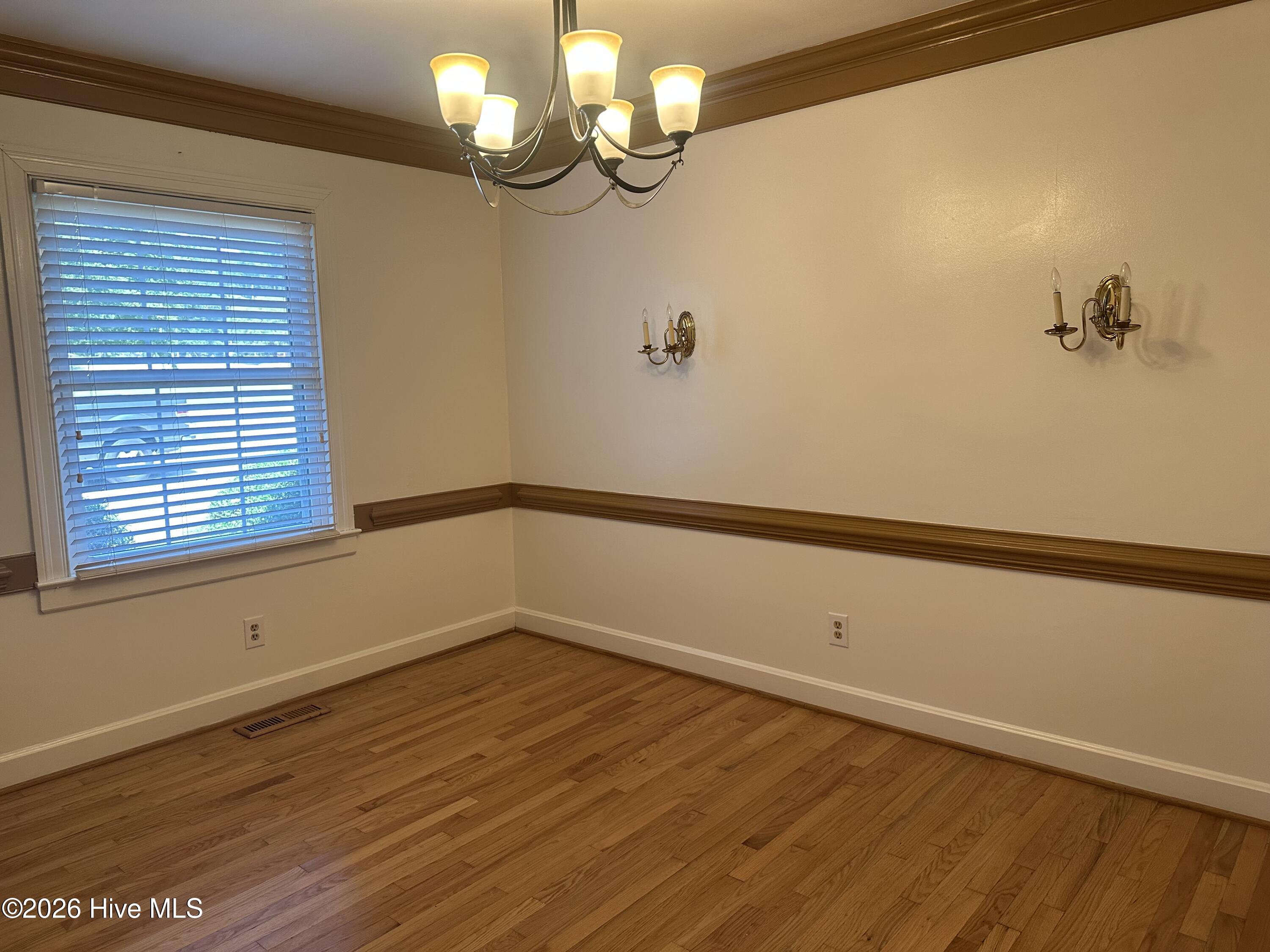 1011 Parkside Drive Nw Property Photo 13