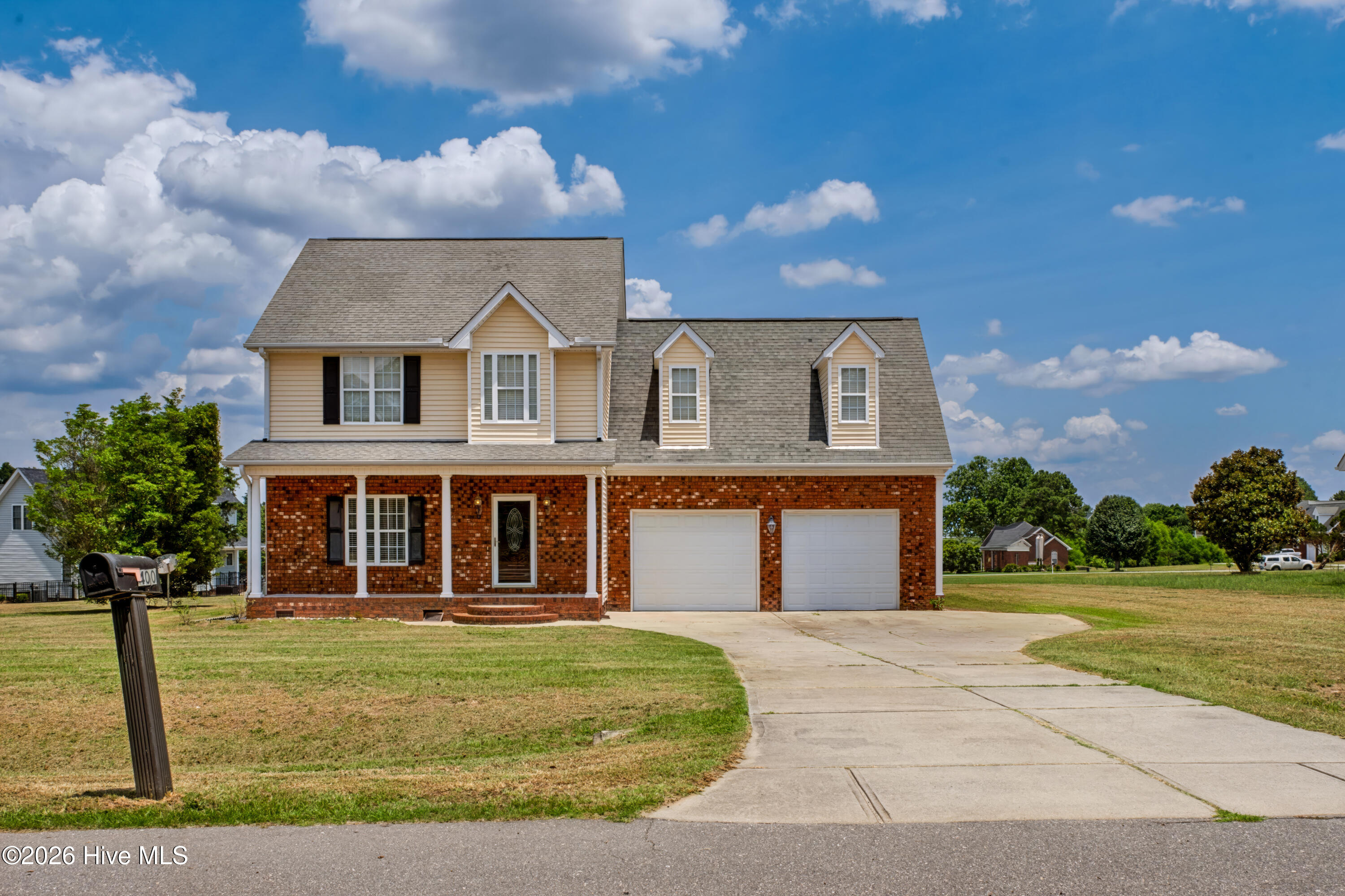 400 Cedar Lake Lane Property Photo 1
