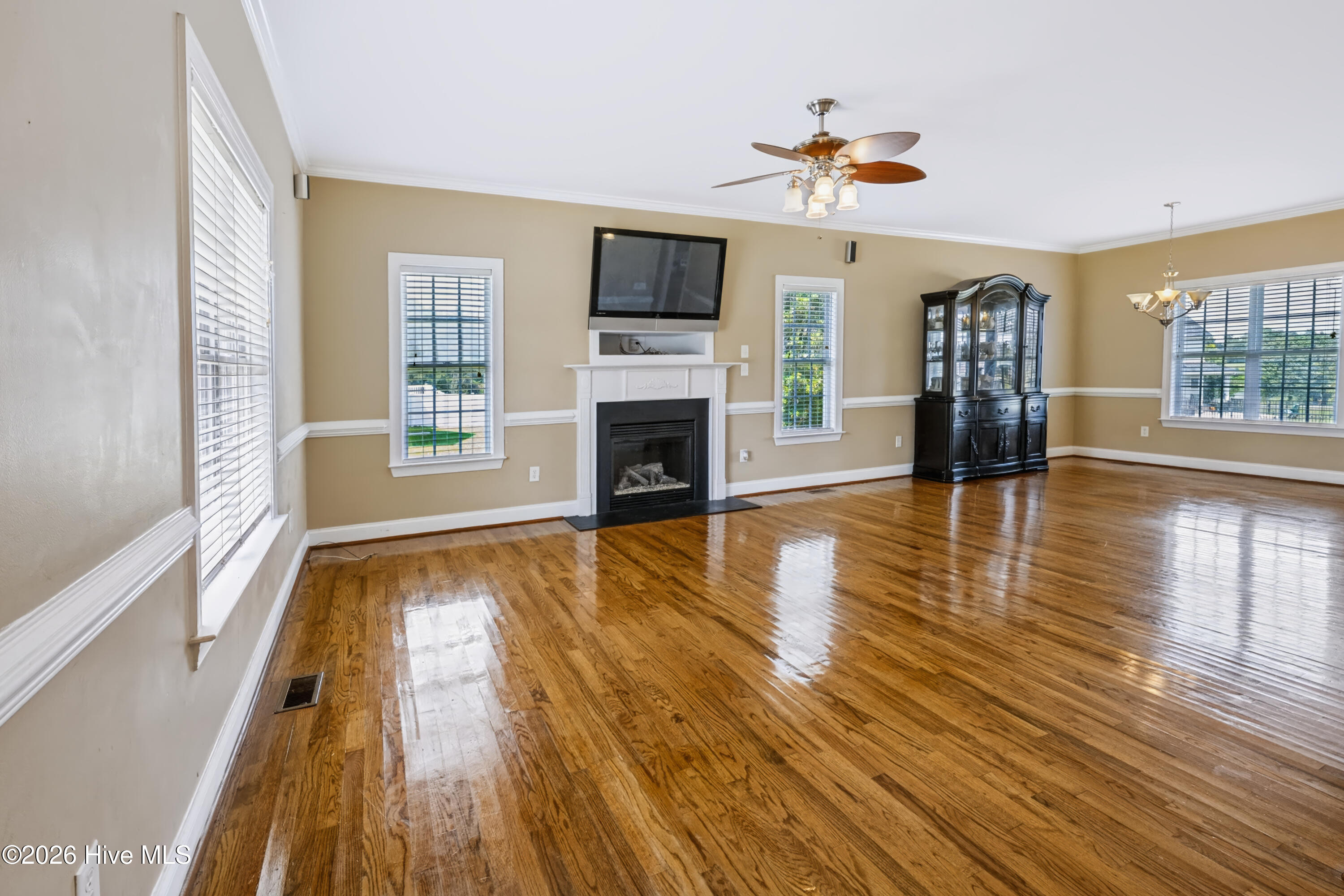 400 Cedar Lake Lane Property Photo 6