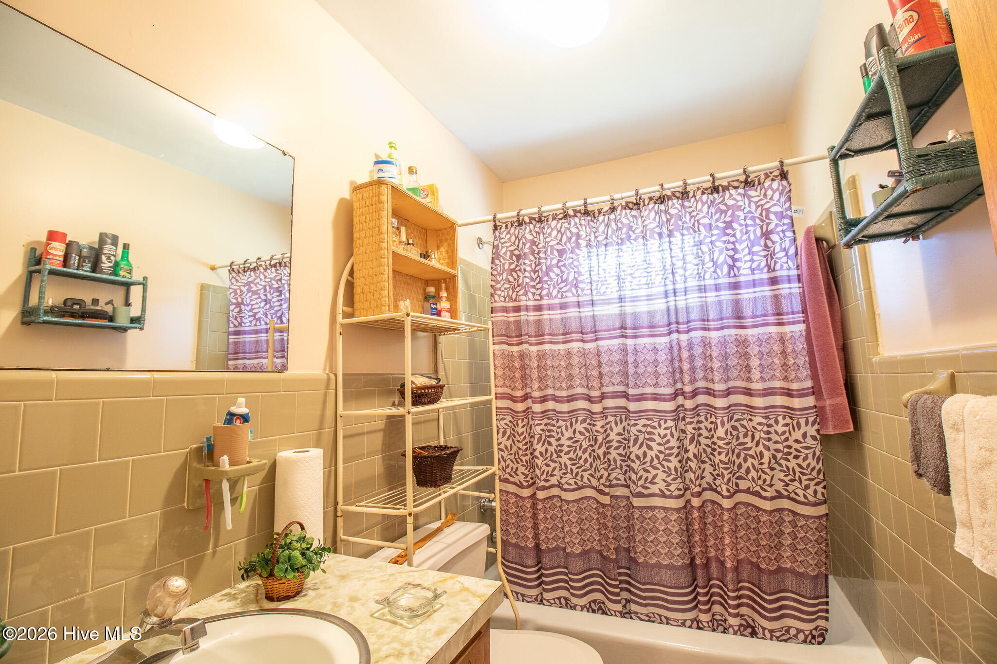 521 Cascade Avenue Property Photo 8