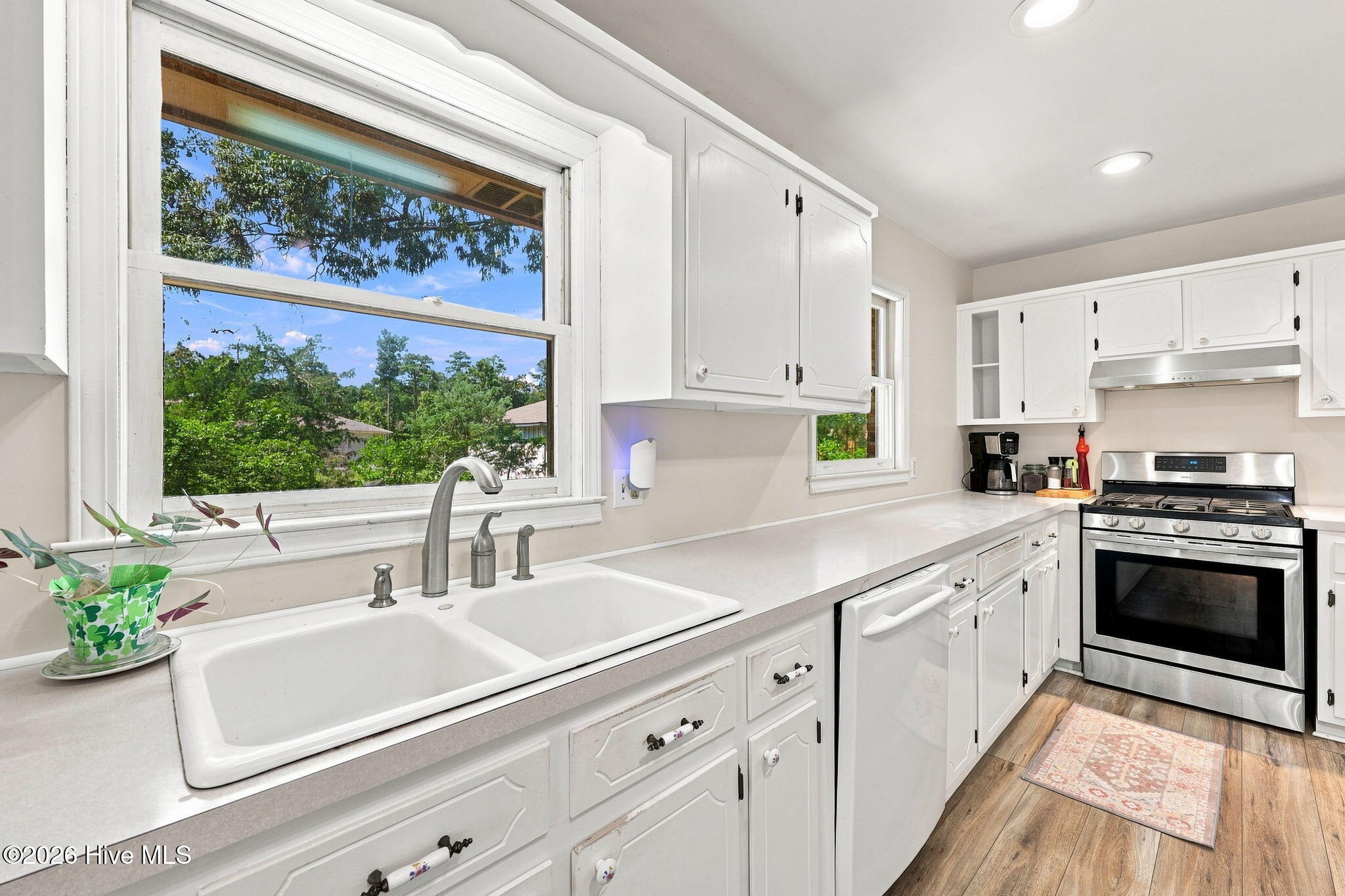 430 Hughes Road Property Photo 30