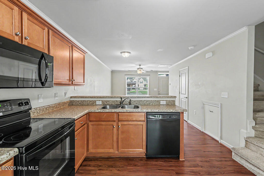 403 Sullivan Loop Road Property Photo 9