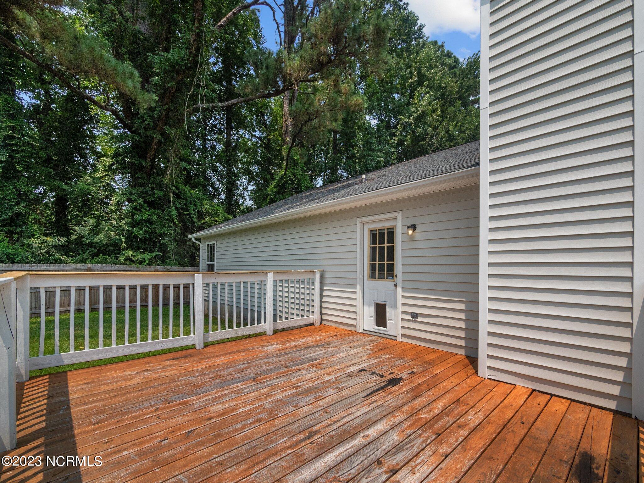 1212 Gerald Drive Property Photo 9