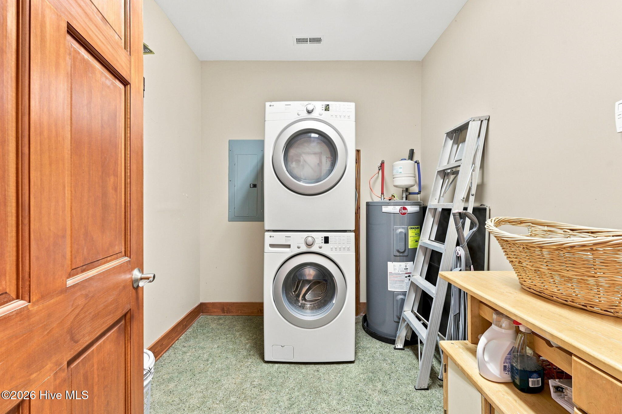 931 Schrams Beach Road Property Photo 28