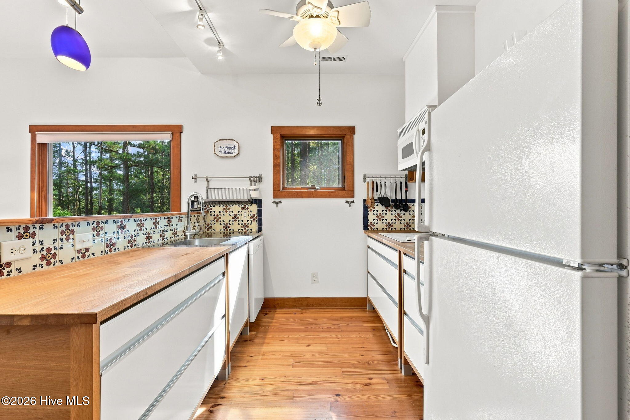 931 Schrams Beach Road Property Photo 31