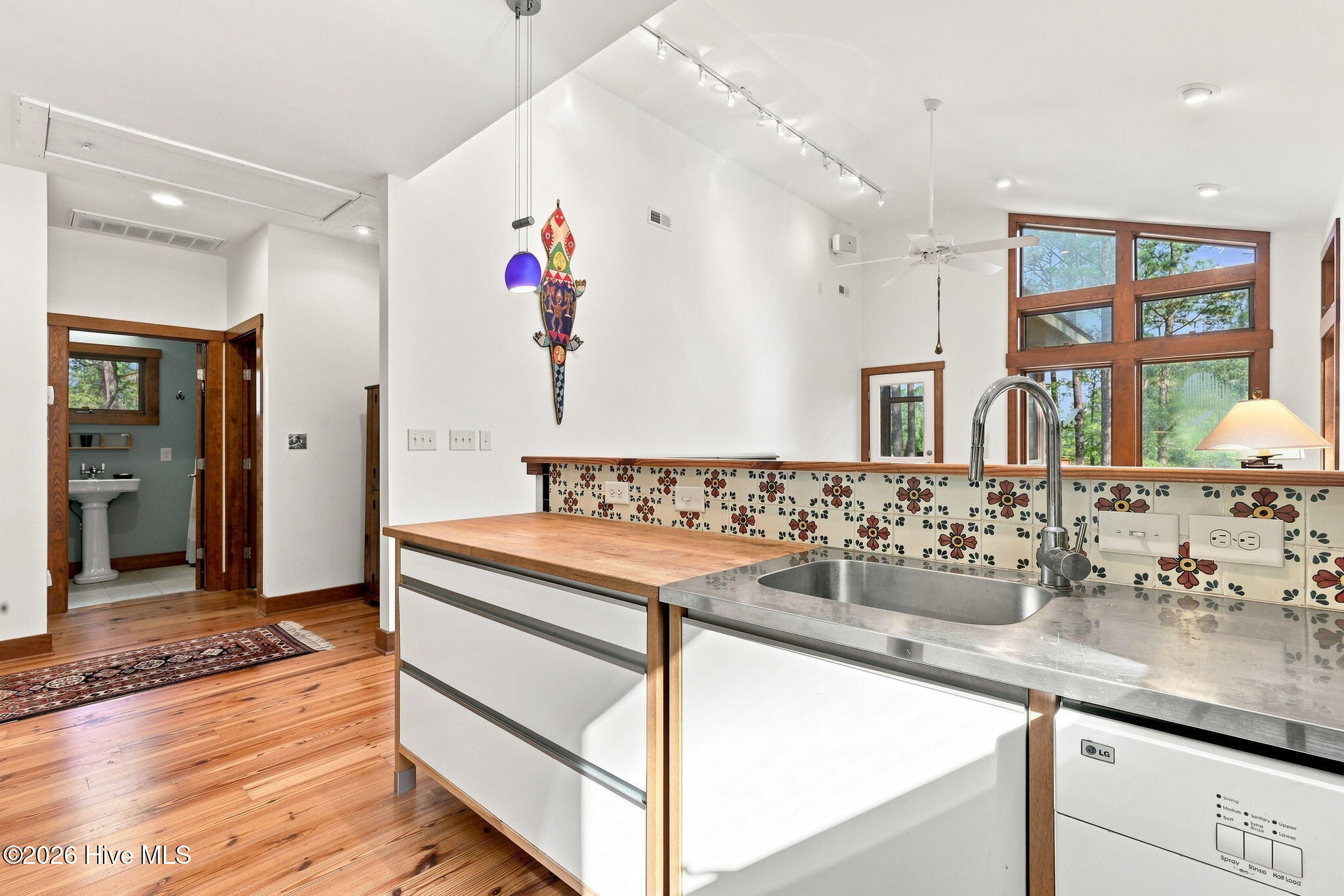 931 Schrams Beach Road Property Photo 37